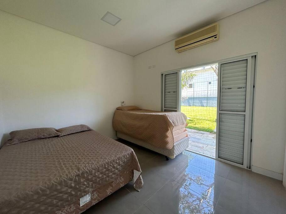 Lindíssima mansão térrea Cond Acapulco