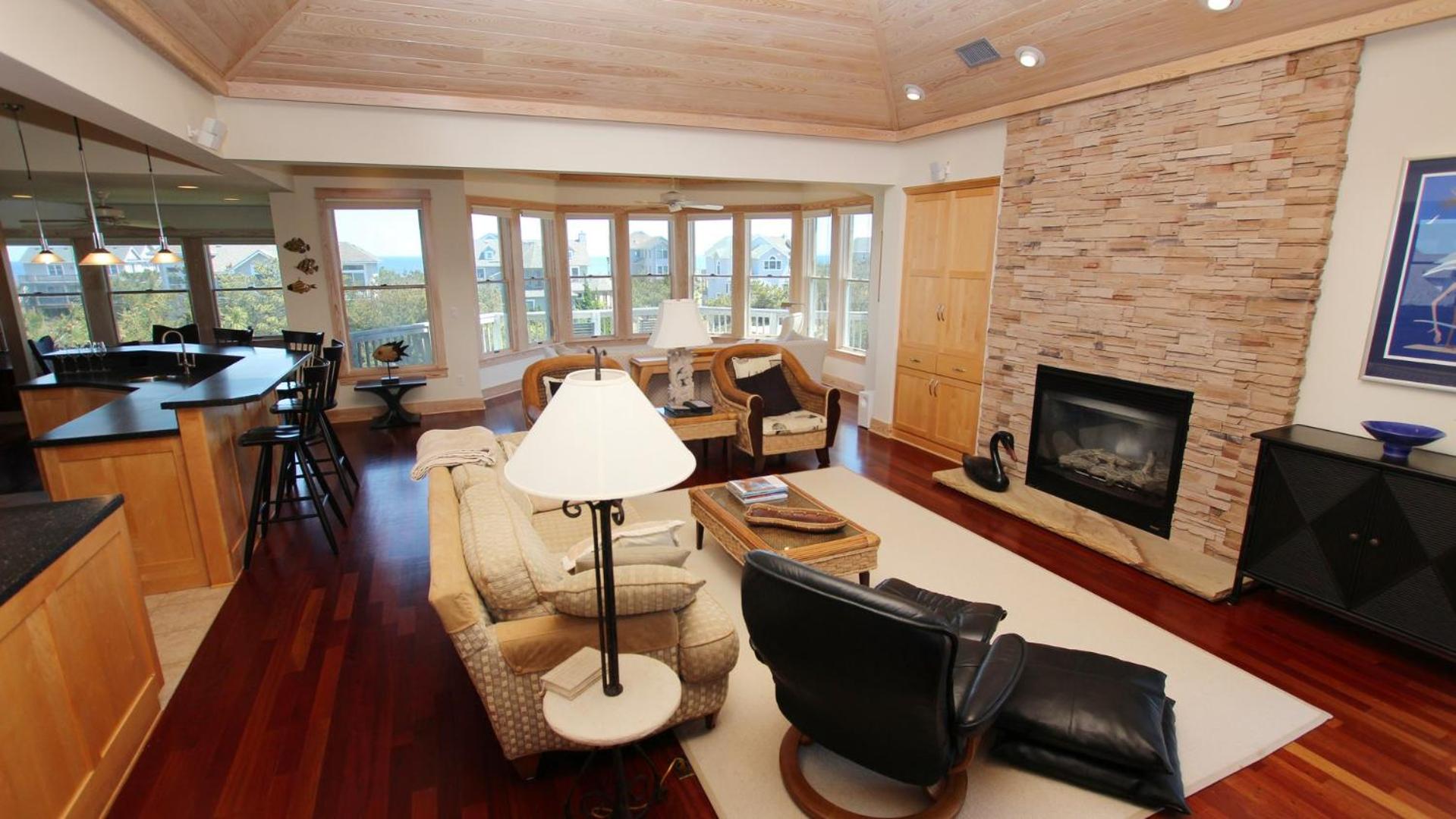 Oceanside, Screened Porch, 100 ft to Beach Access, SA180, Siren Song