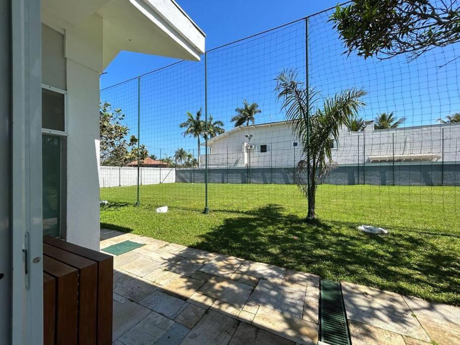 Lindíssima mansão térrea Cond Acapulco