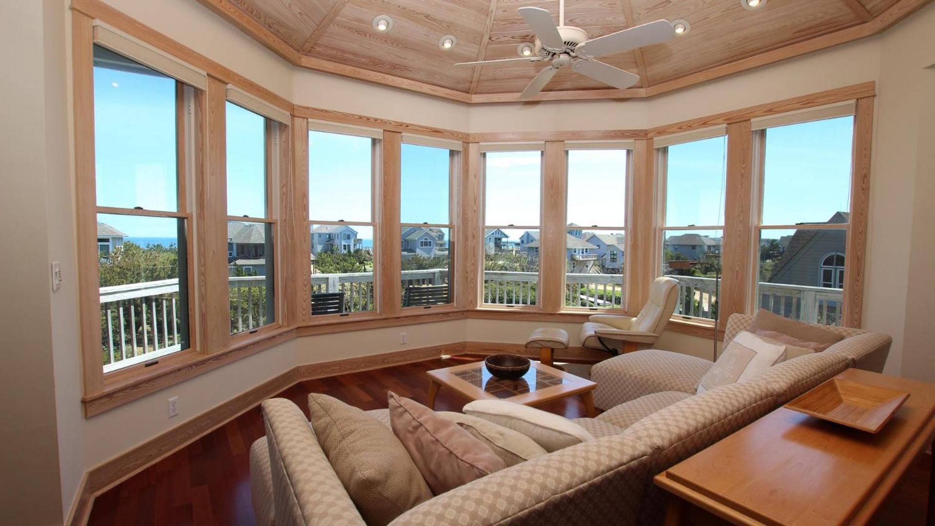 Oceanside, Screened Porch, 100 ft to Beach Access, SA180, Siren Song