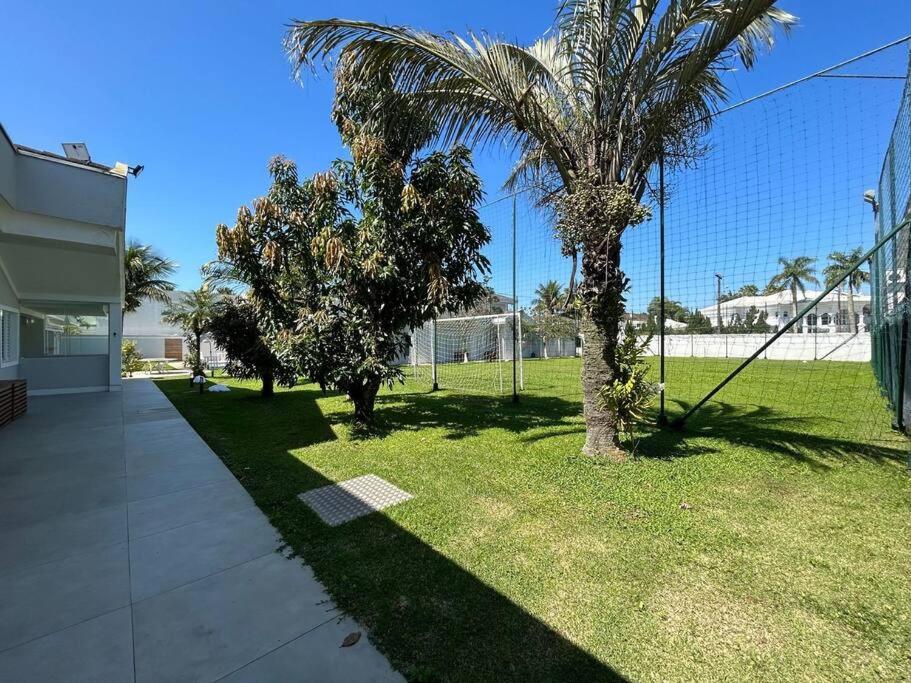 Lindíssima mansão térrea Cond Acapulco