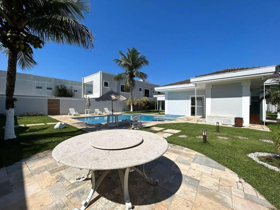 Lindíssima mansão térrea Cond Acapulco
