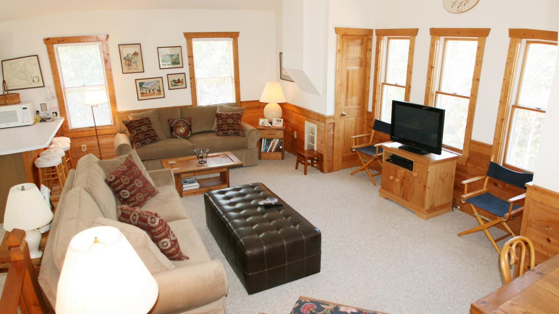 Oceanside, SUN-SUN, Keyless Entry, Community Pool, SA39, Sibert- Alls Well view 3
