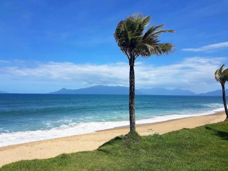 Condomínio em frente à linda praia de Massaguaçu - Caraguatatuba - Litoral Norte SP