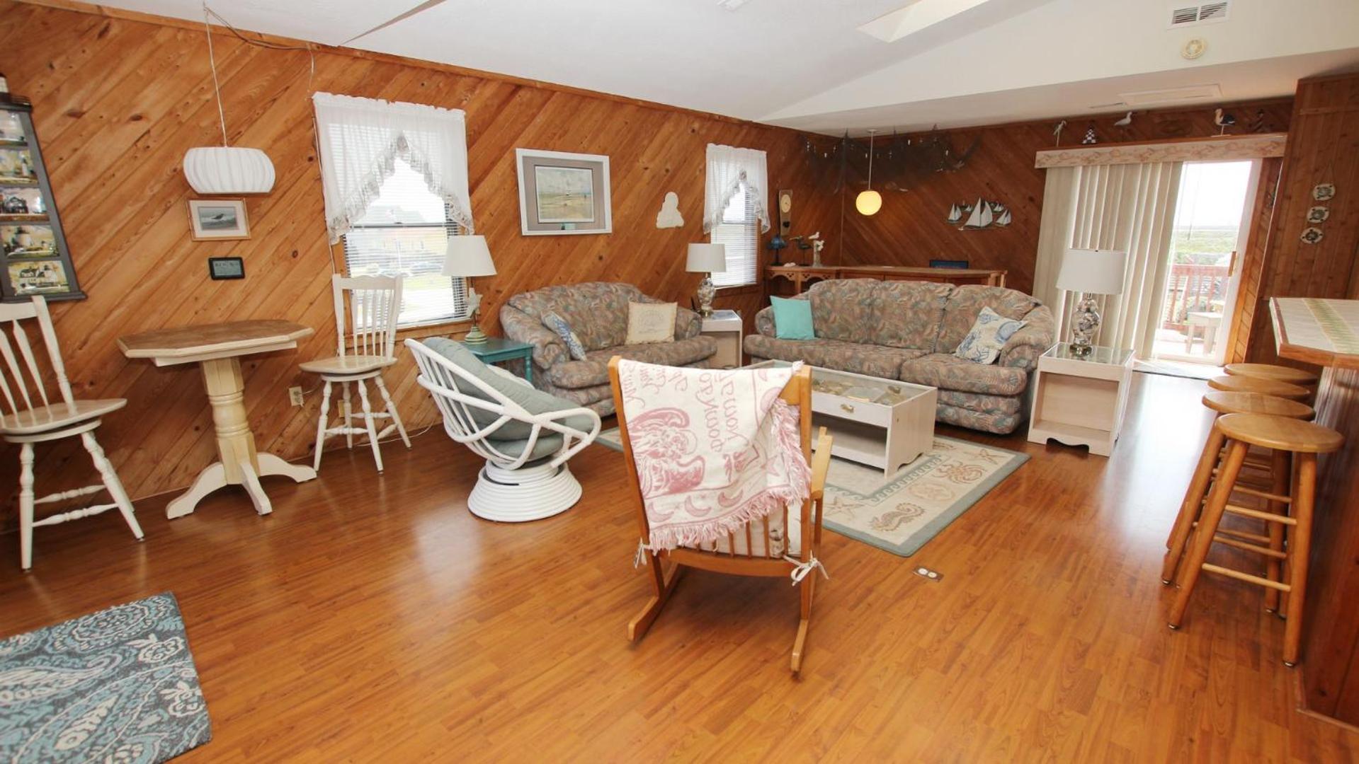 Oceanside, Close to beach, Sunroom, Carport, SNH351, Sea Sharp view 3