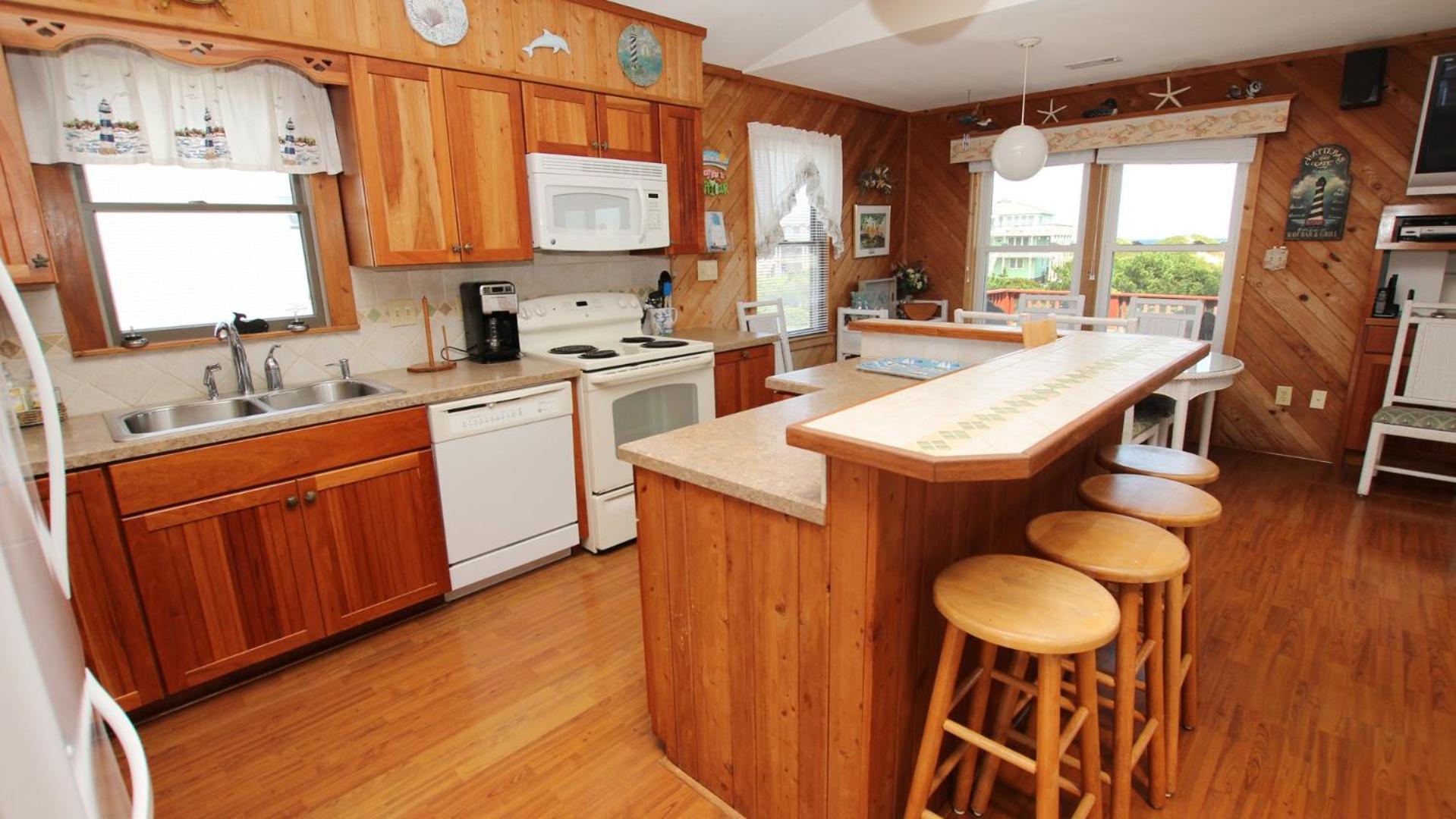 Oceanside, Close to beach, Sunroom, Carport, SNH351, Sea Sharp view 5