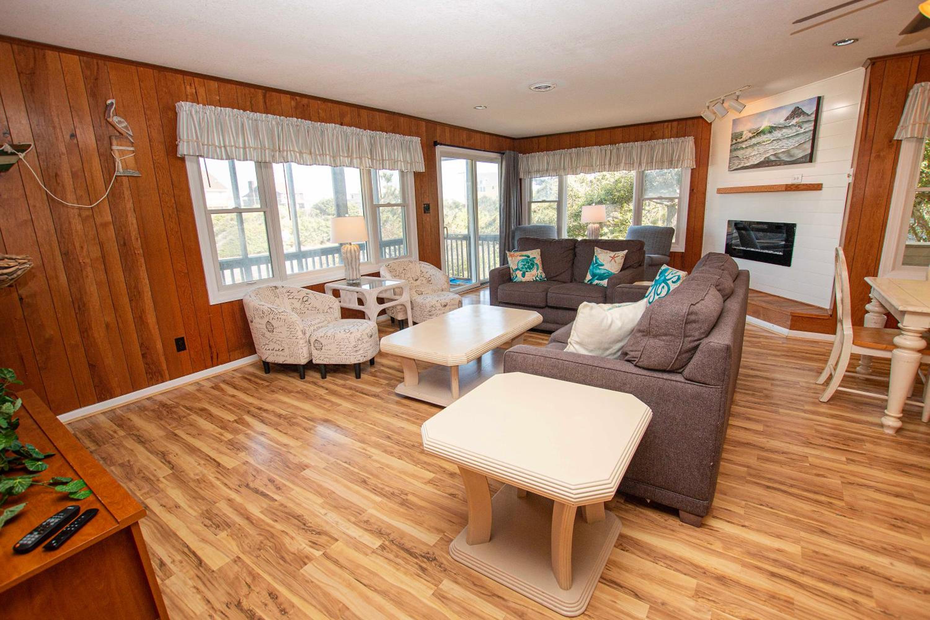 Oceanside, 400 ft to Beach access, screened porch, SNH416, Ocean Adventure view 5