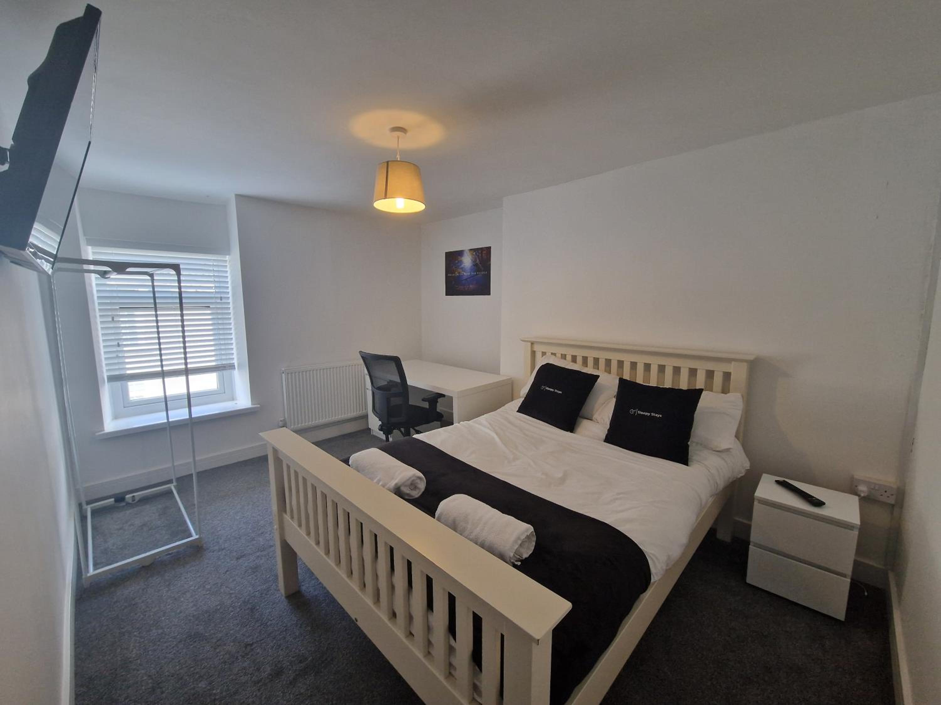 3 bedroom modern house. Merthyr Tydfil near bike park wales and Brecon Beacons National park view 2