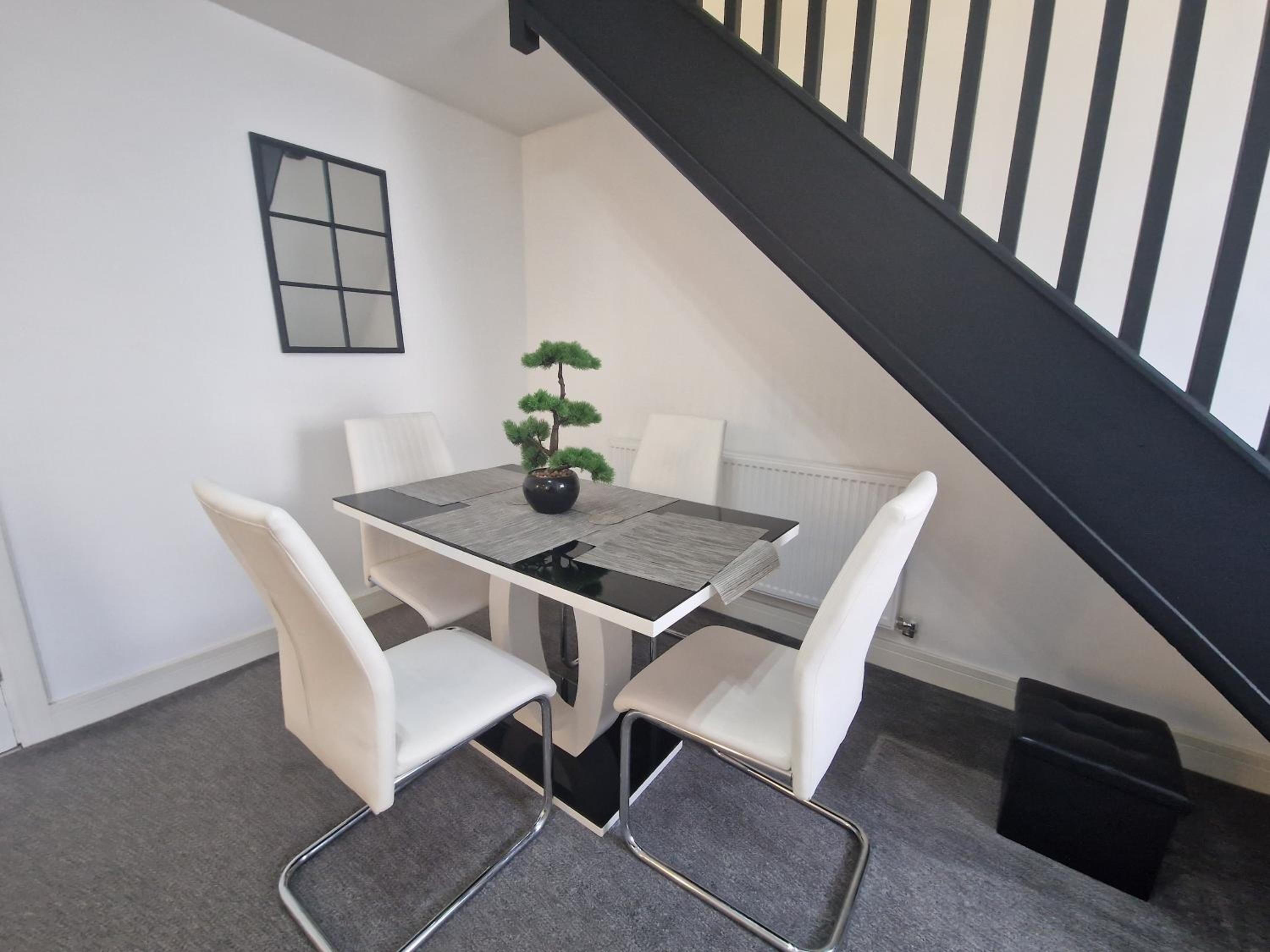 3 bedroom modern house. Merthyr Tydfil near bike park wales and Brecon Beacons National park view 4
