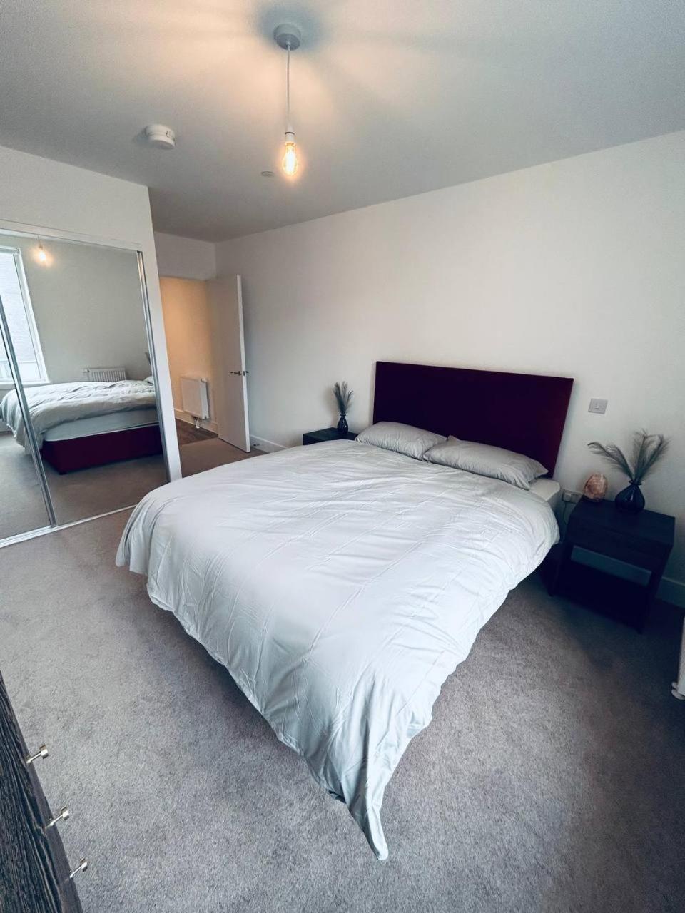 Luxury 2 Bedroom Apartment - Canning Town