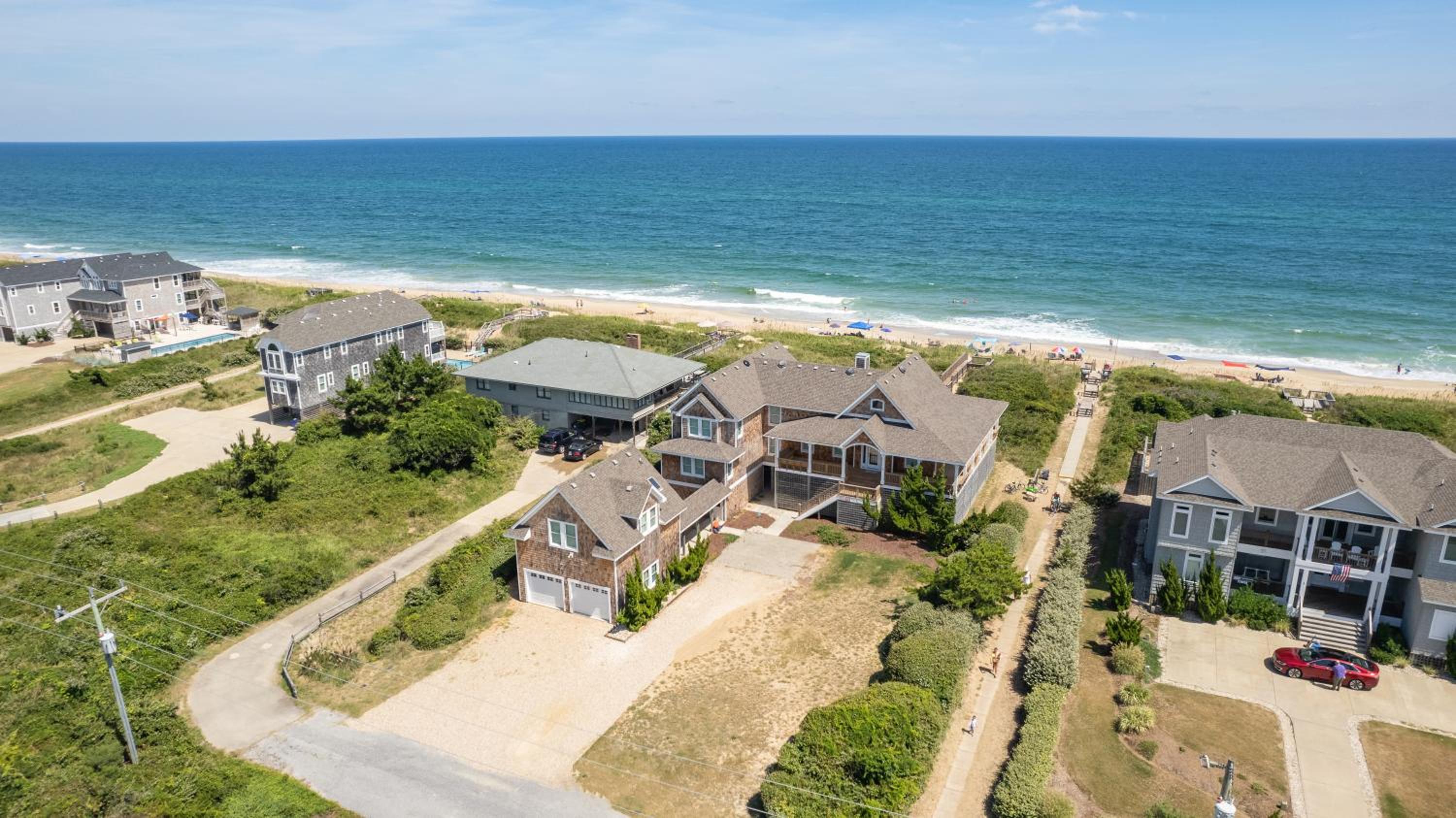 OCEANFRONT, Ocean Views, Private Pool, Hot Tub, SS10, The Russell Cottage view 3
