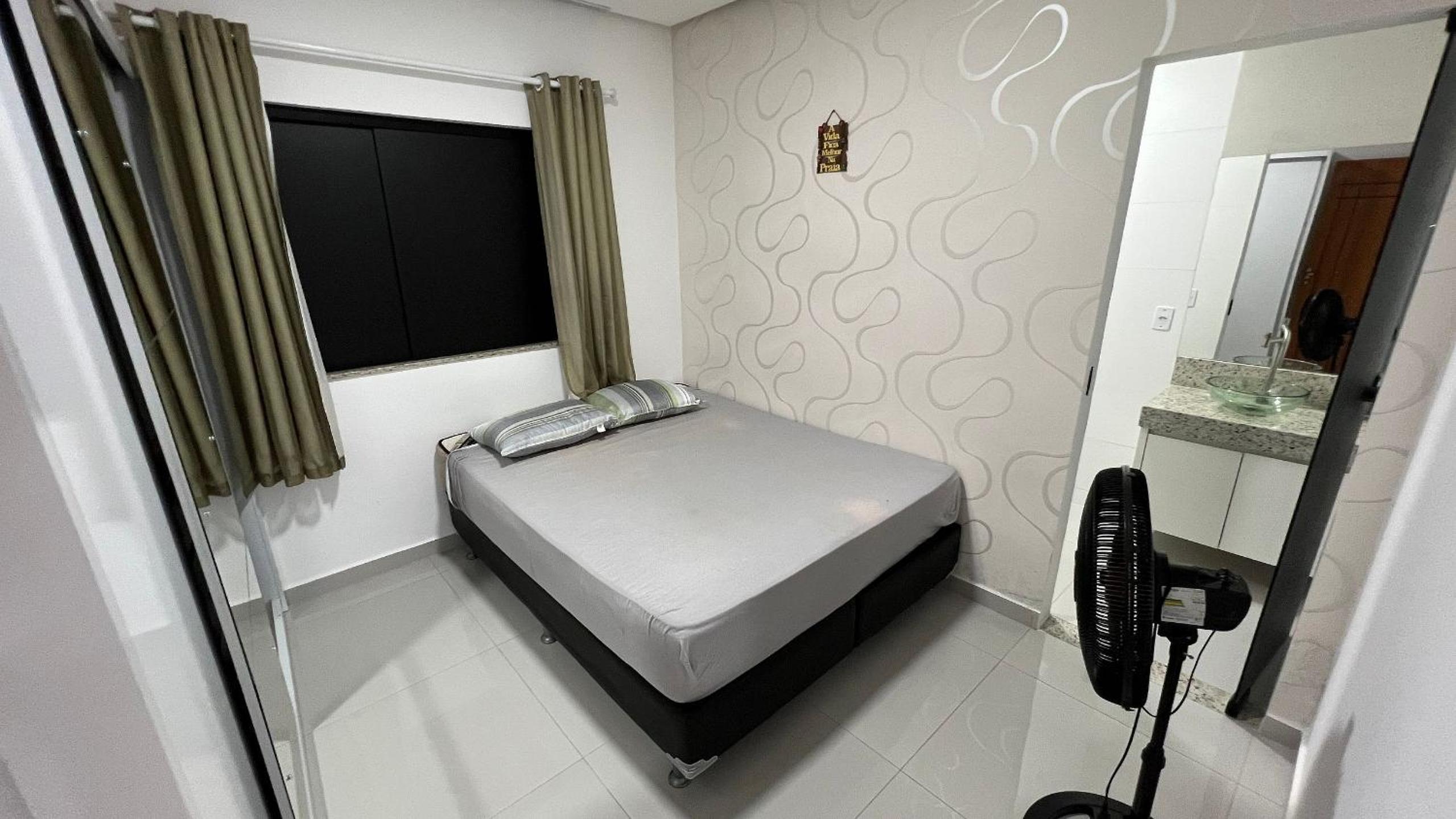 Quarto duplo na orla de Porto Bahia