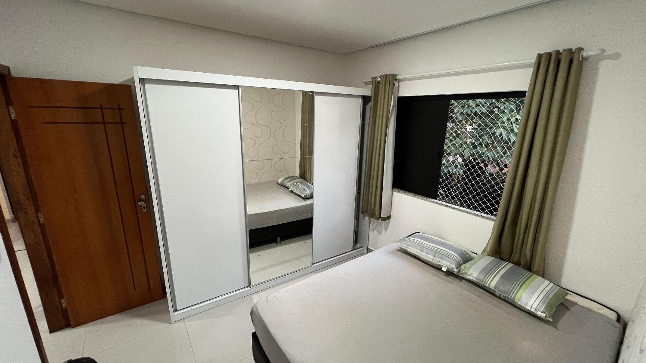Quarto duplo na orla de Porto Bahia