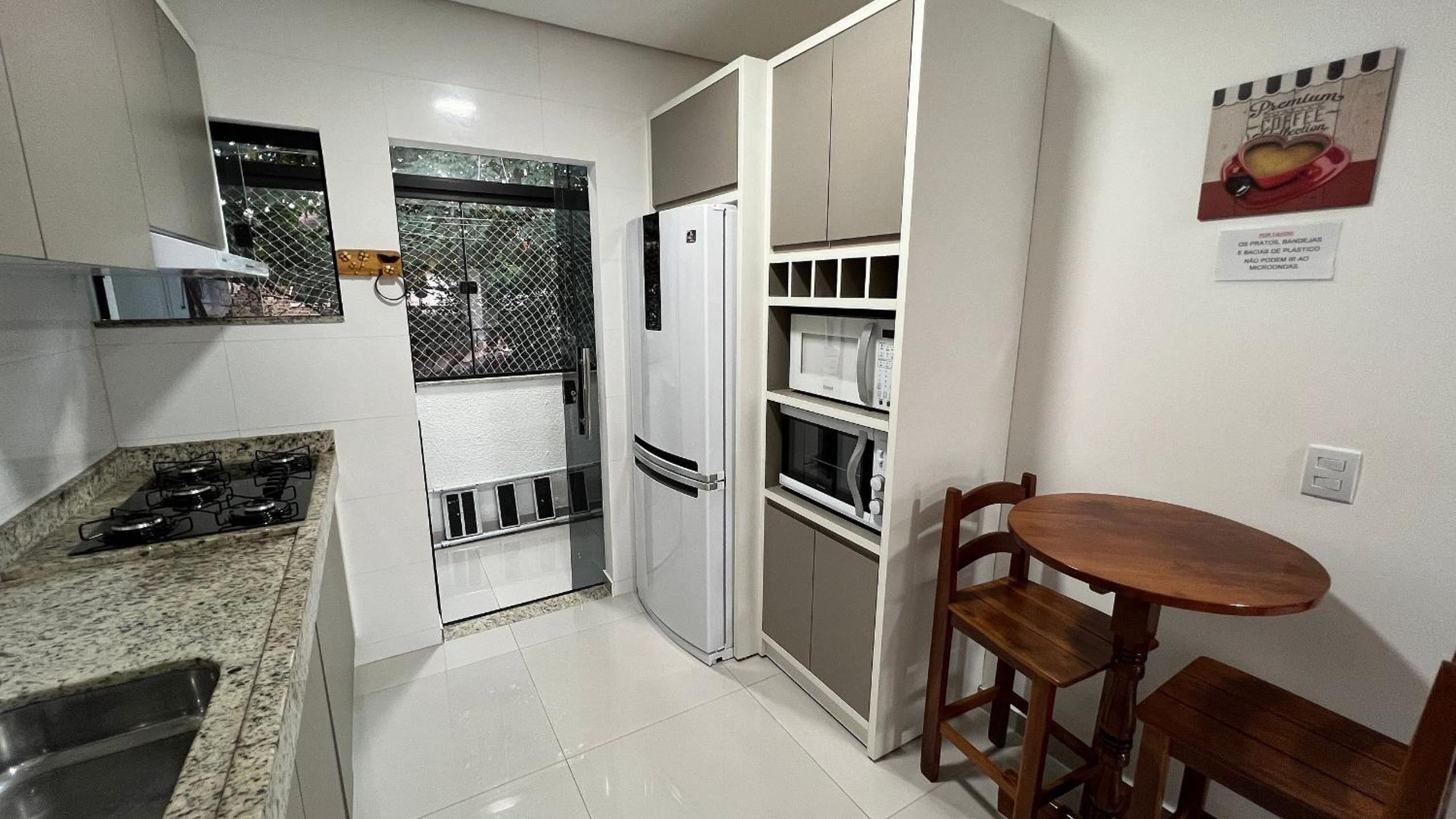 Quarto duplo na orla de Porto Bahia