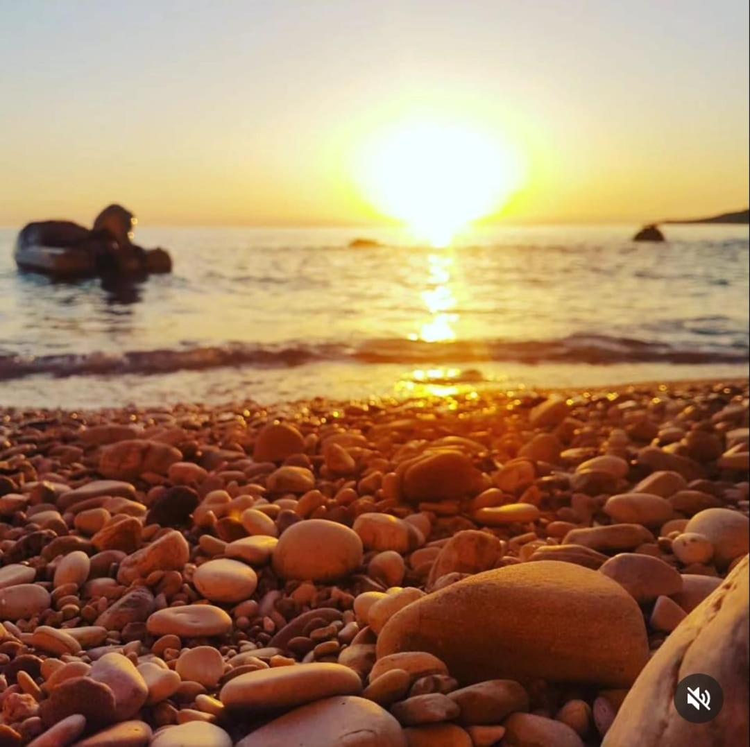SUNSET VIBES DURRËS