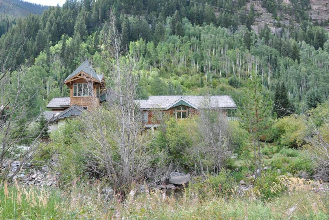 Tranquil Family Home On Creek view 5