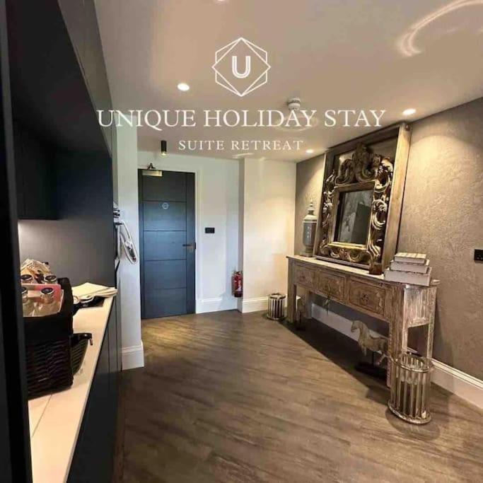 Suite Retreat Luxury Apartment