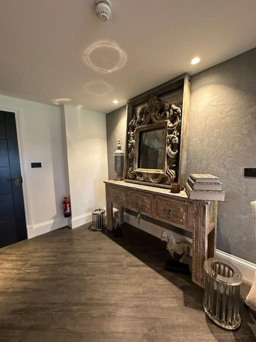 Suite Retreat Luxury Apartment