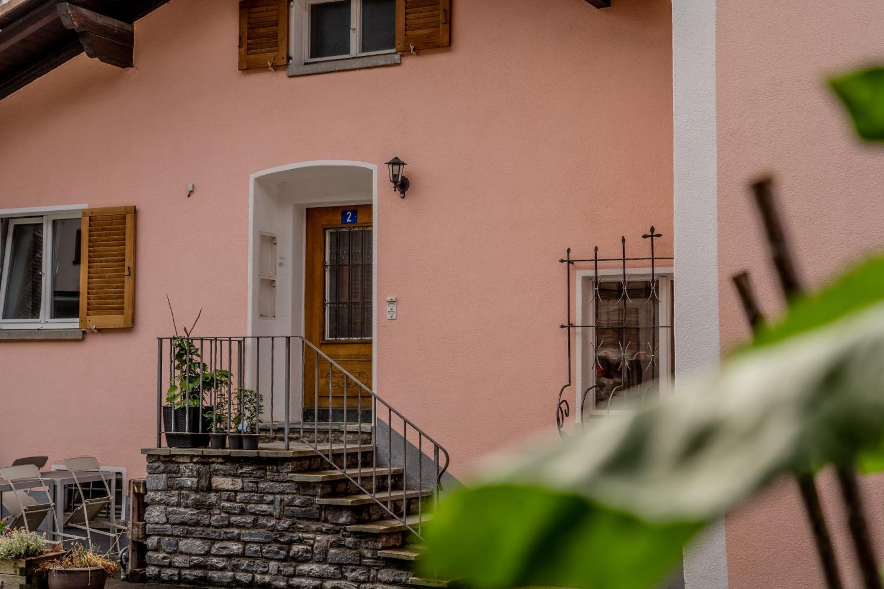 Luny`s Bed and Breakfast Ruschein