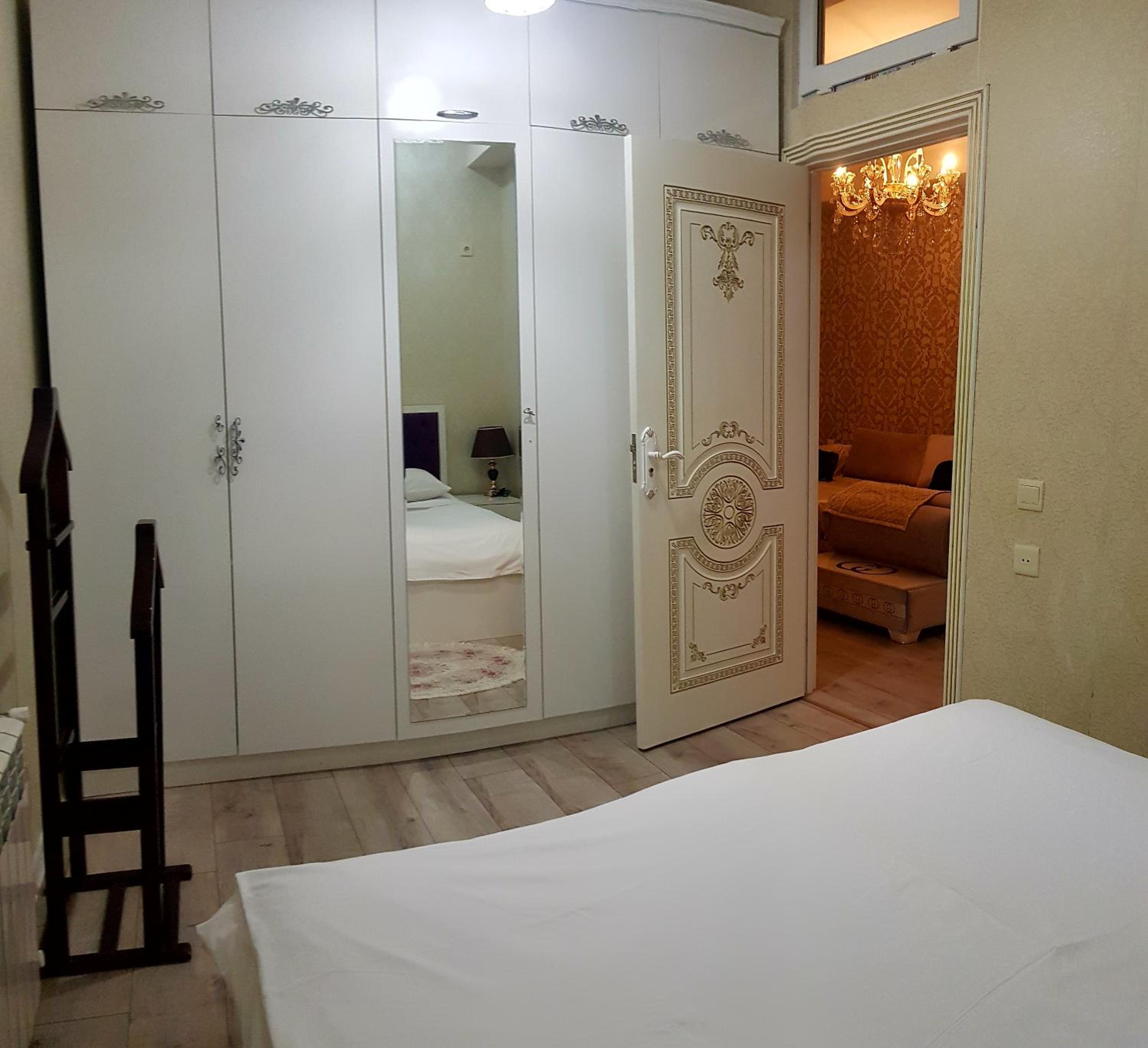 LUXOR Central Baku Apartmen on Nizami Street