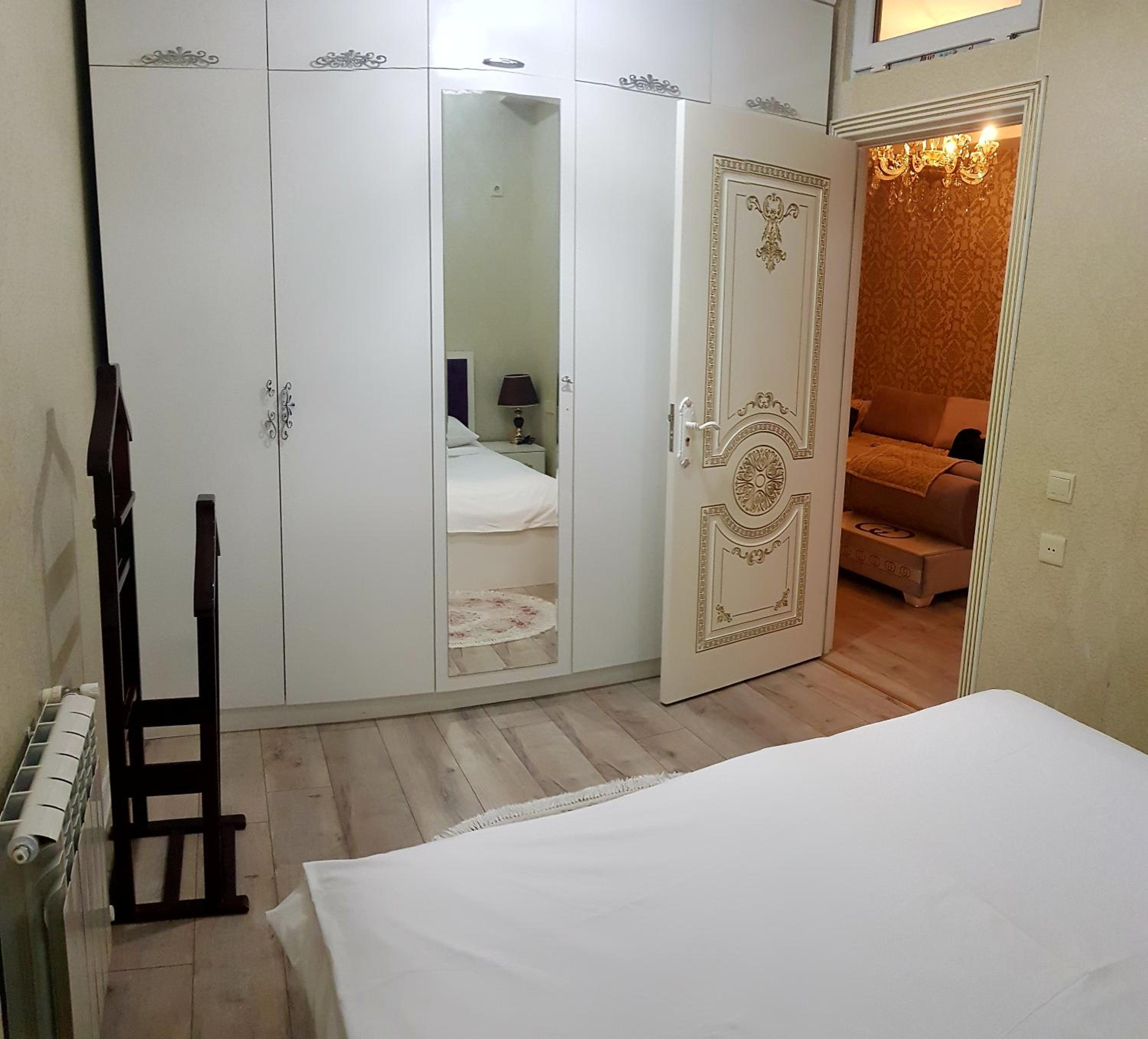 LUXOR Central Baku Apartmen on Nizami Street