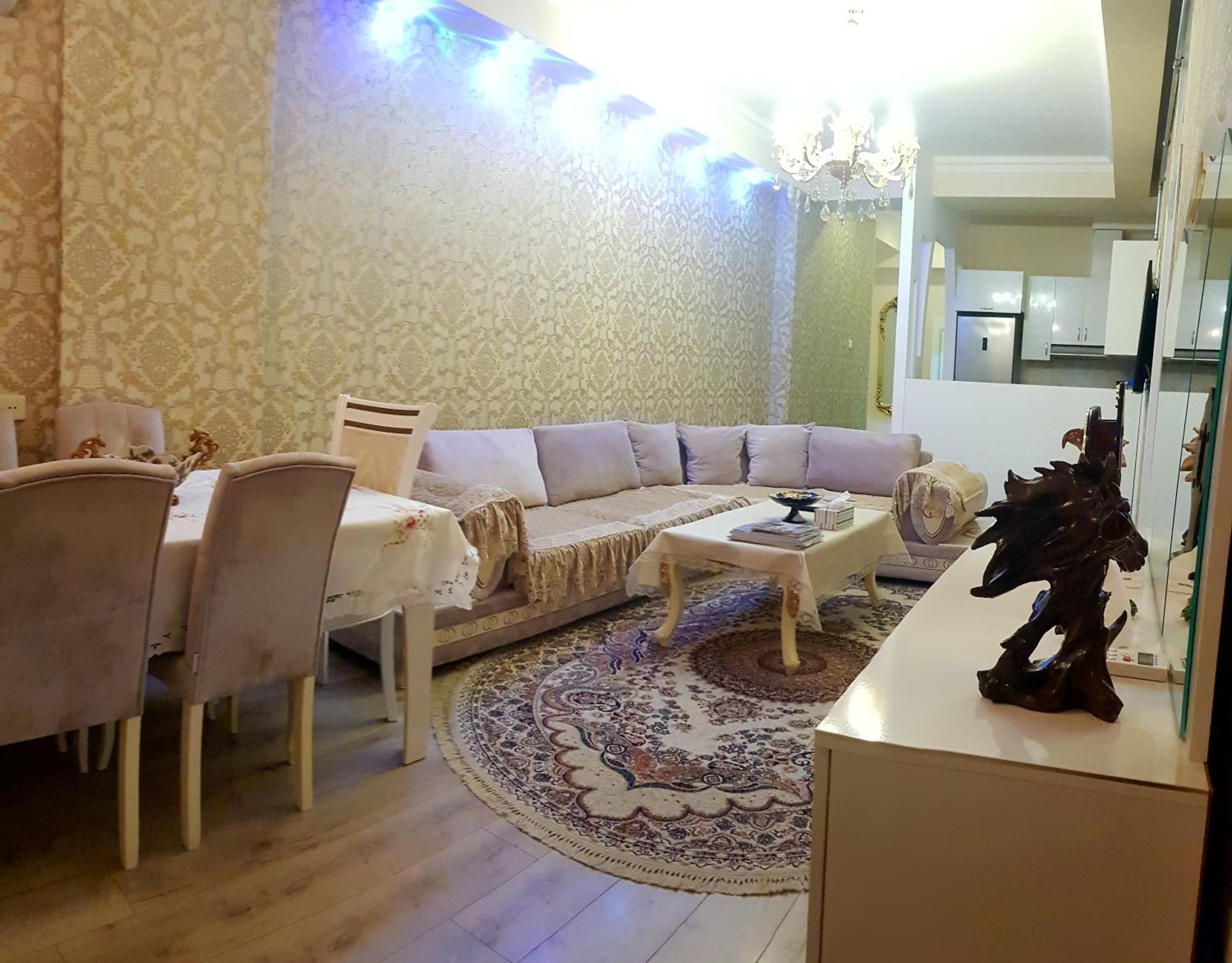 LUXOR Central Baku Apartmen on Nizami Street