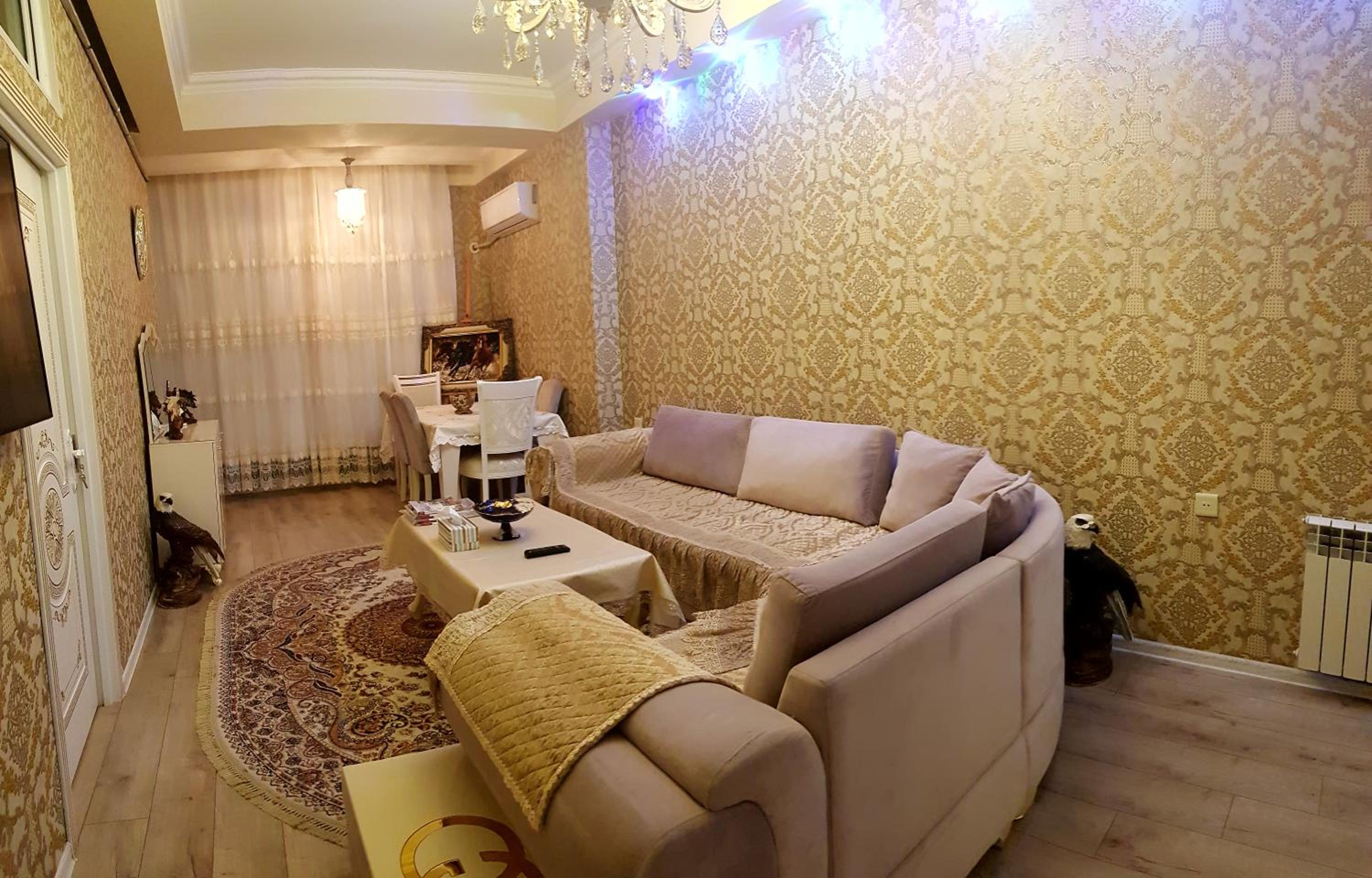 LUXOR Central Baku Apartmen on Nizami Street