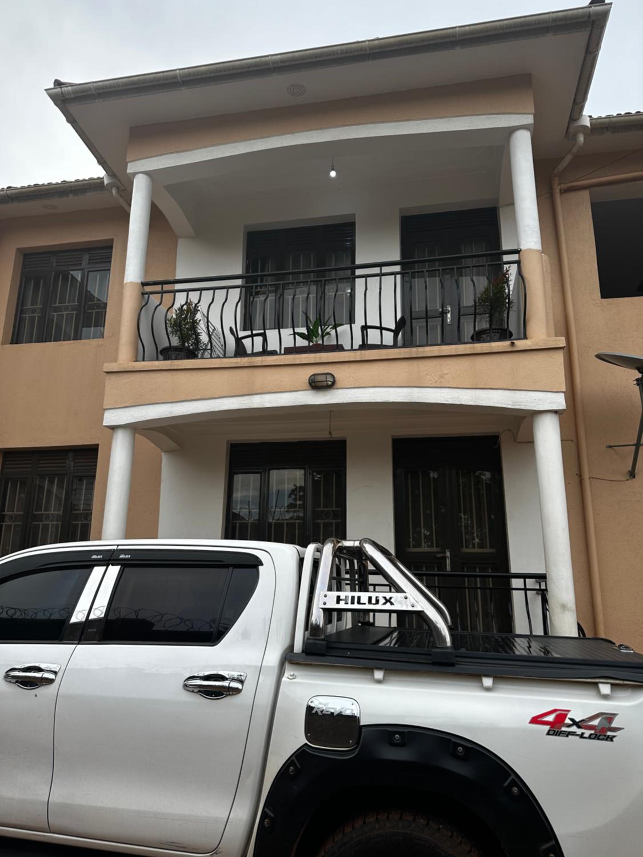 2bdrm apartment Makerere. view 2