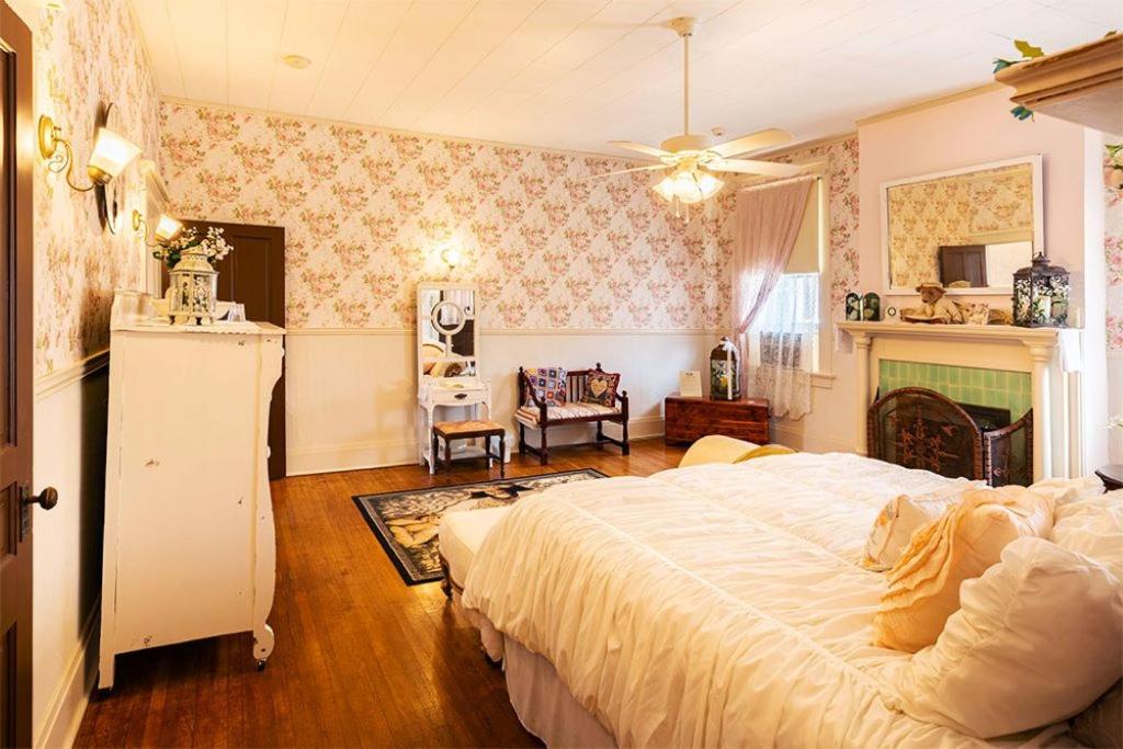 Gainesville Vacations - The Lancaster Manor Bed and Breakfast - Property Image 23