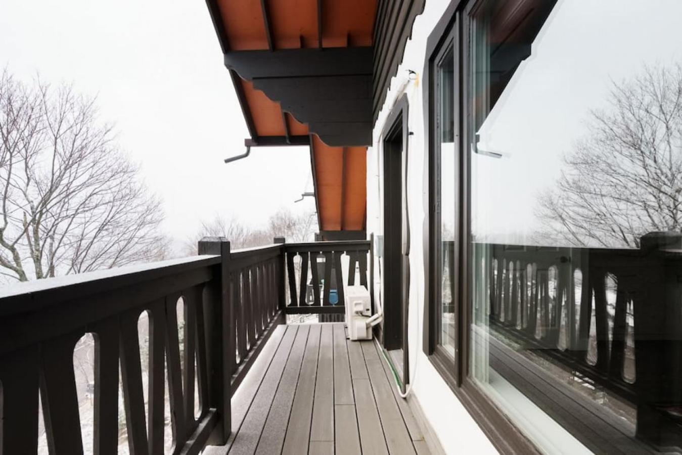 Luxury Condominium with Rustic Minimalist Style
