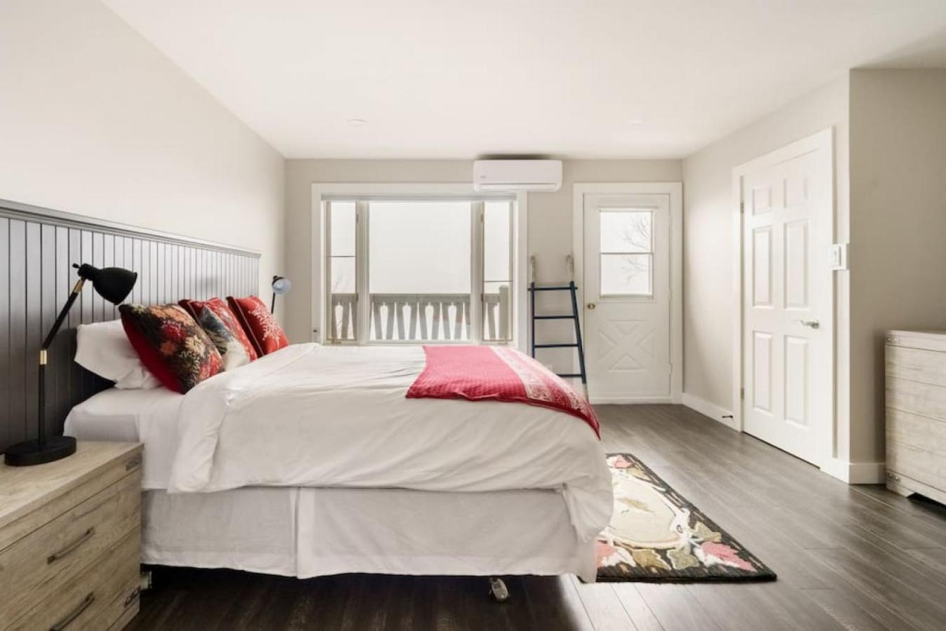 Luxury Condominium with Rustic Minimalist Style