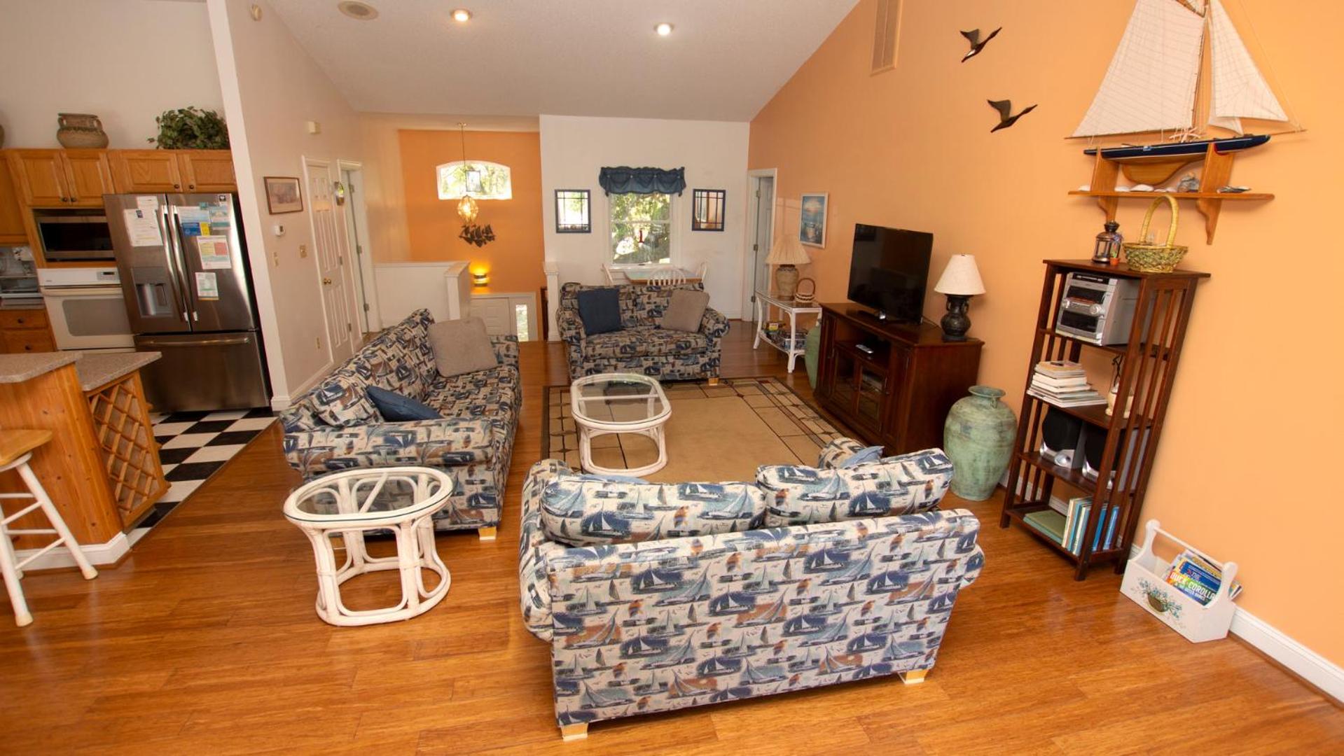 Soundside, Lake View, Hot Tub, Dogs Welcome, Community Amenities, VOH56, Atlantic Sound Waves view 4