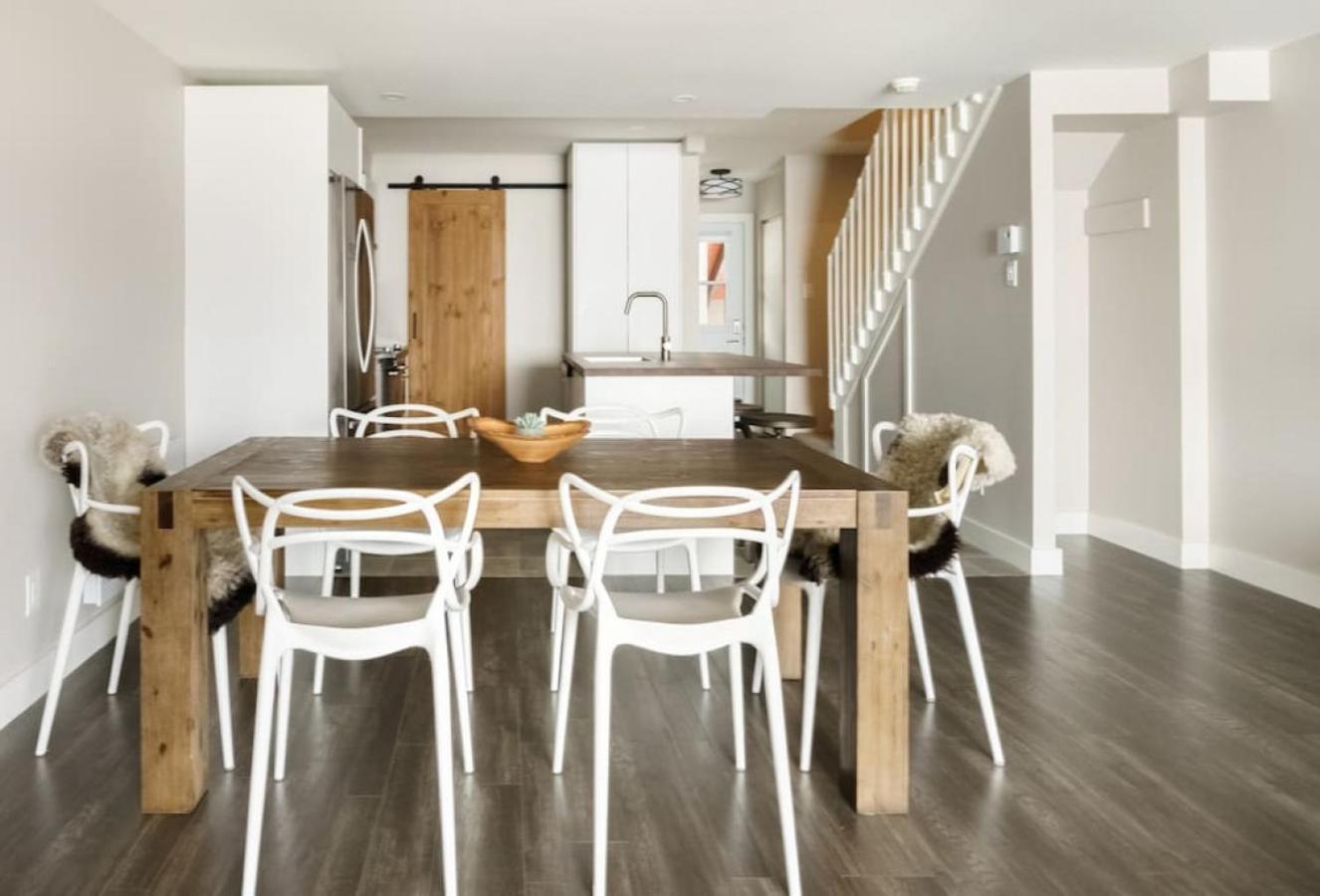 Luxury Condominium with Rustic Minimalist Style