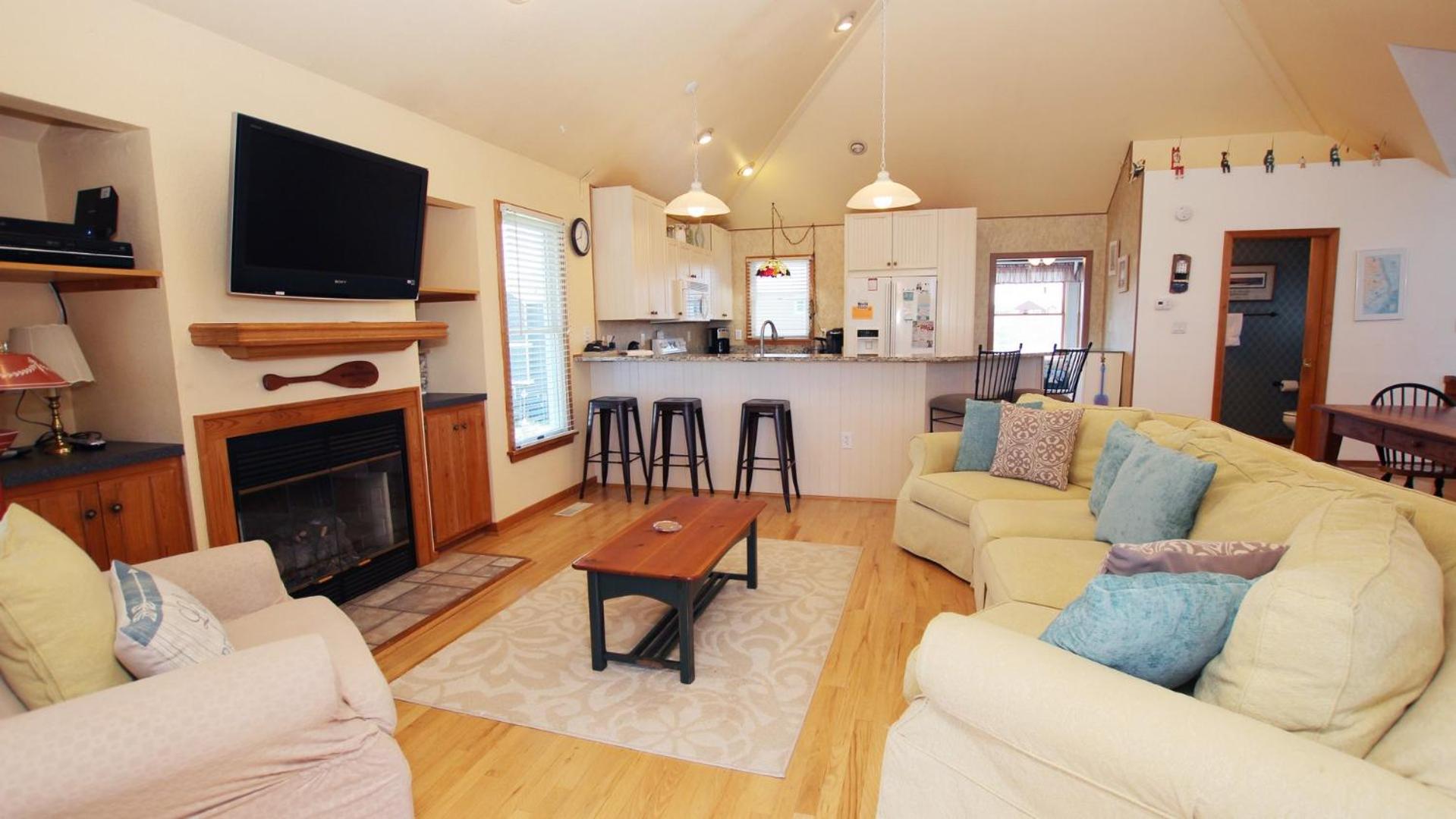Soundside, Sun Room, Yard, Community Amenities, VOH39, Her Hopes and Dreams view 3