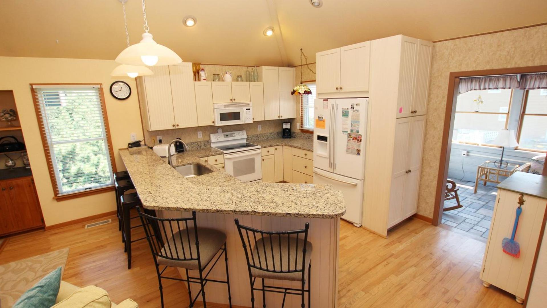 Soundside, Sun Room, Yard, Community Amenities, VOH39, Her Hopes and Dreams view 4