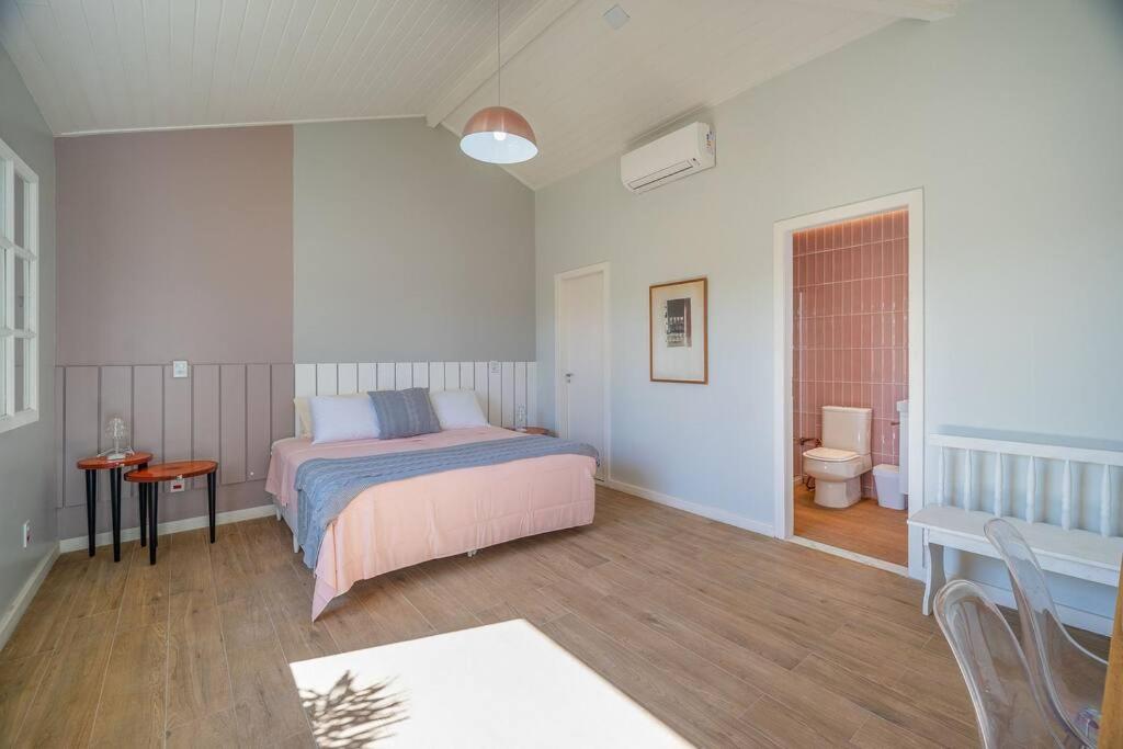 Mansão de Cinco Suítes próximo a Praia de Geribá por Luxury Rentals