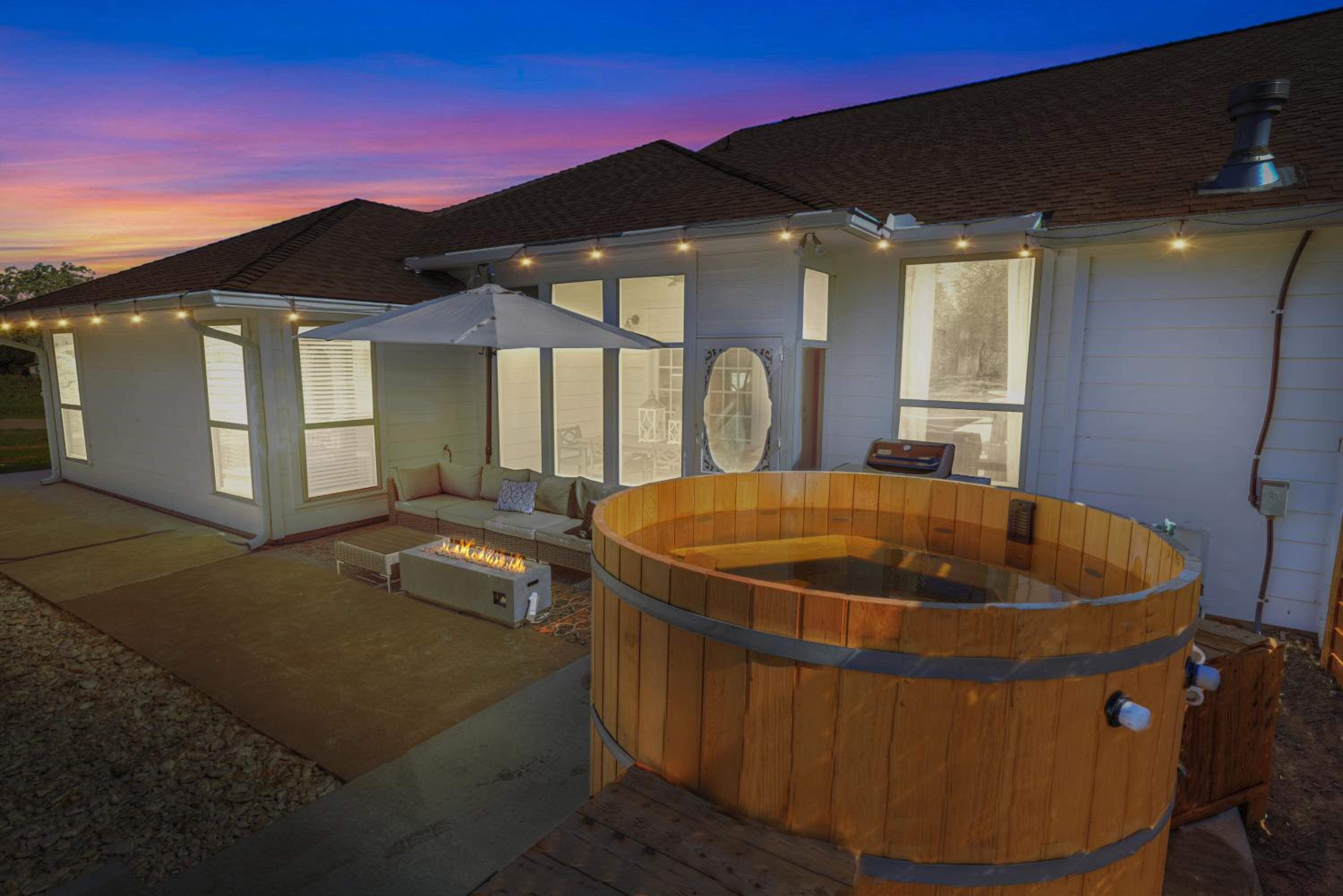 The KK Ranch-Private Pool-Hill Country Bliss