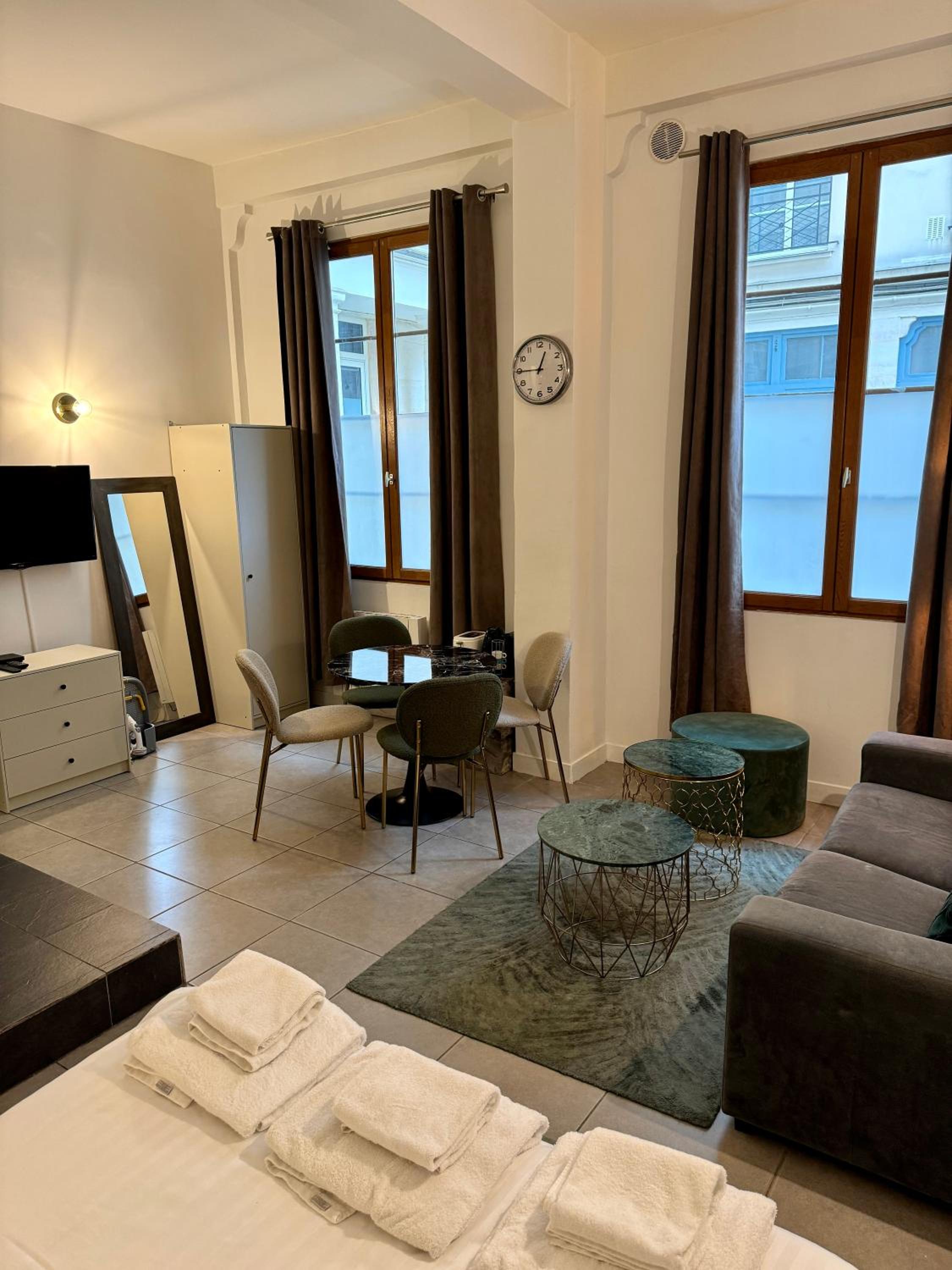 Temple Apartments Paris
