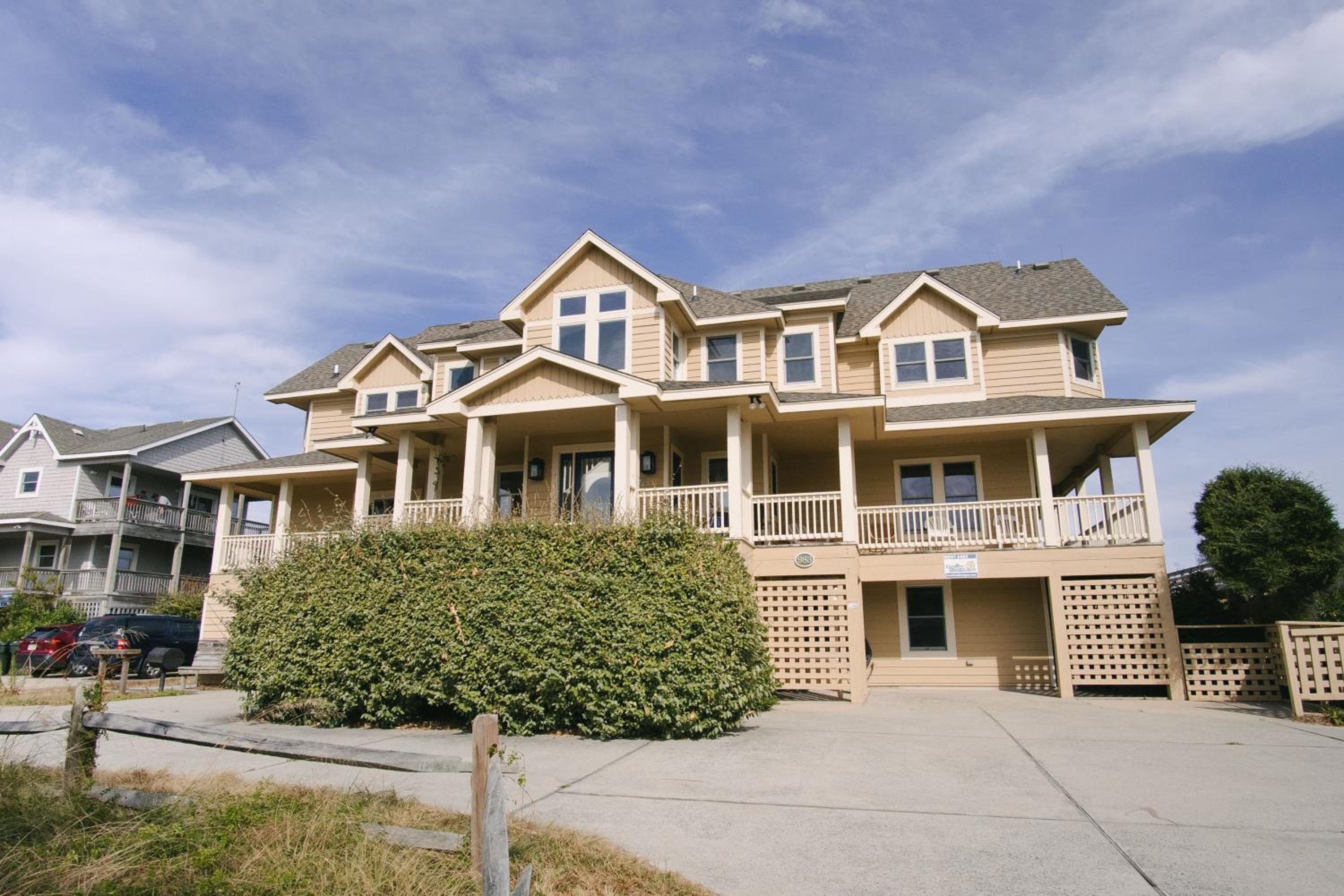 LUXURY, OCEANFRONT, Pool, ELEV, Rec Rm, Beach Access, Ocean Views! WL983, Fairligh view 2
