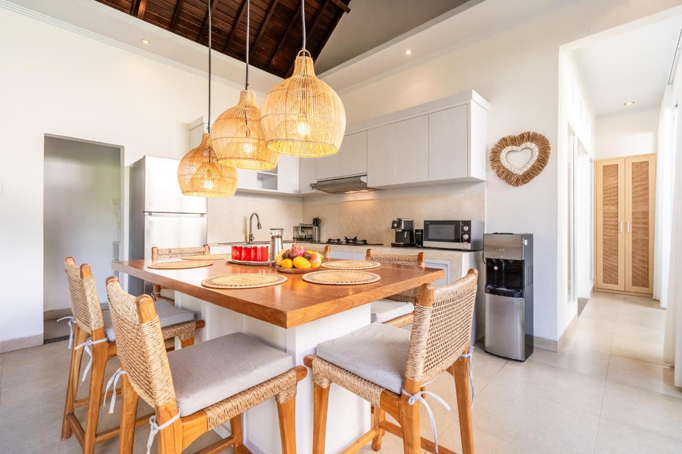 Jungle Amaranth Villa Canggu - Exclusive 3BR Retreat with Pool, Modern Amenities and Top Location view 5