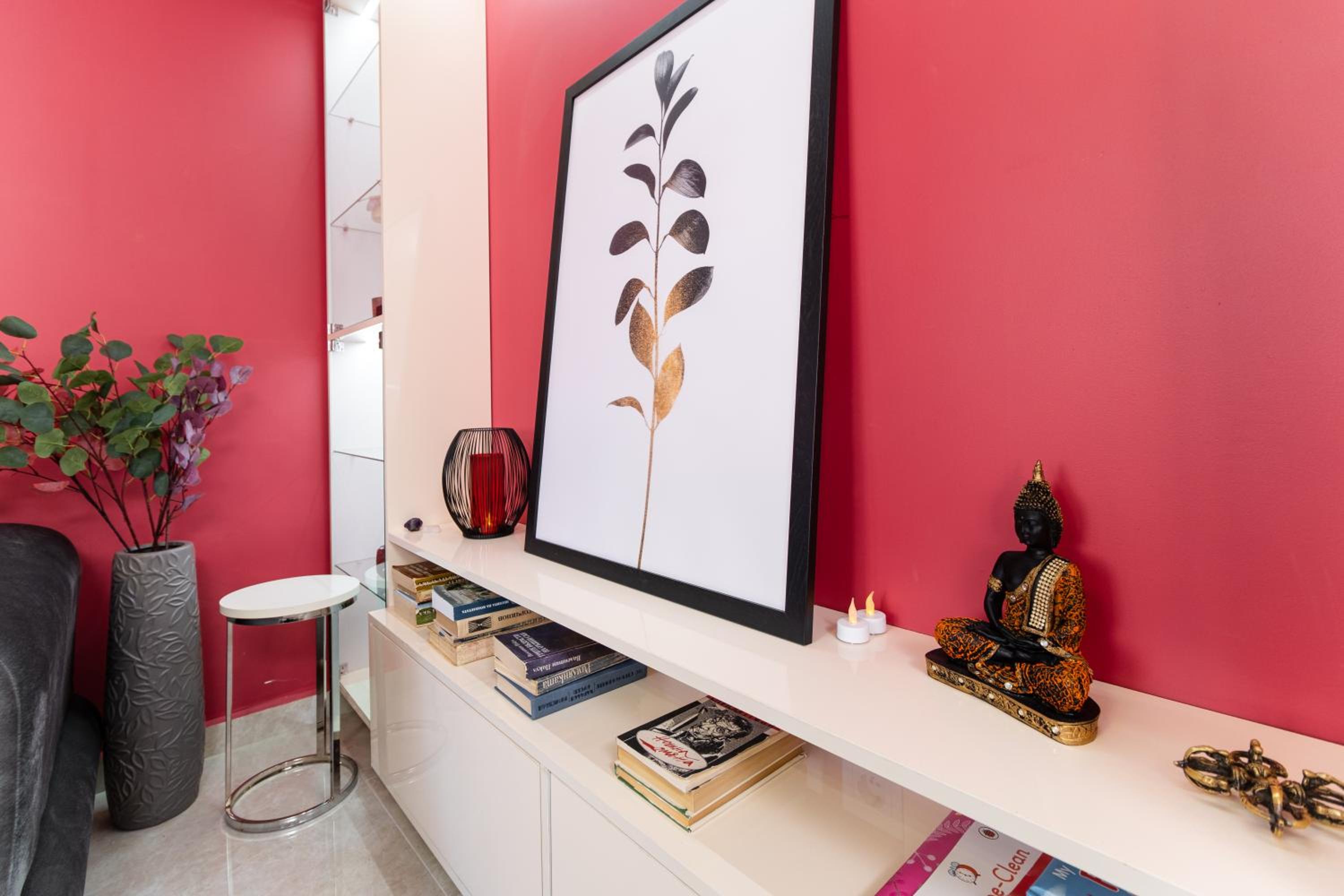 Modern & Elegant City Center Apartments