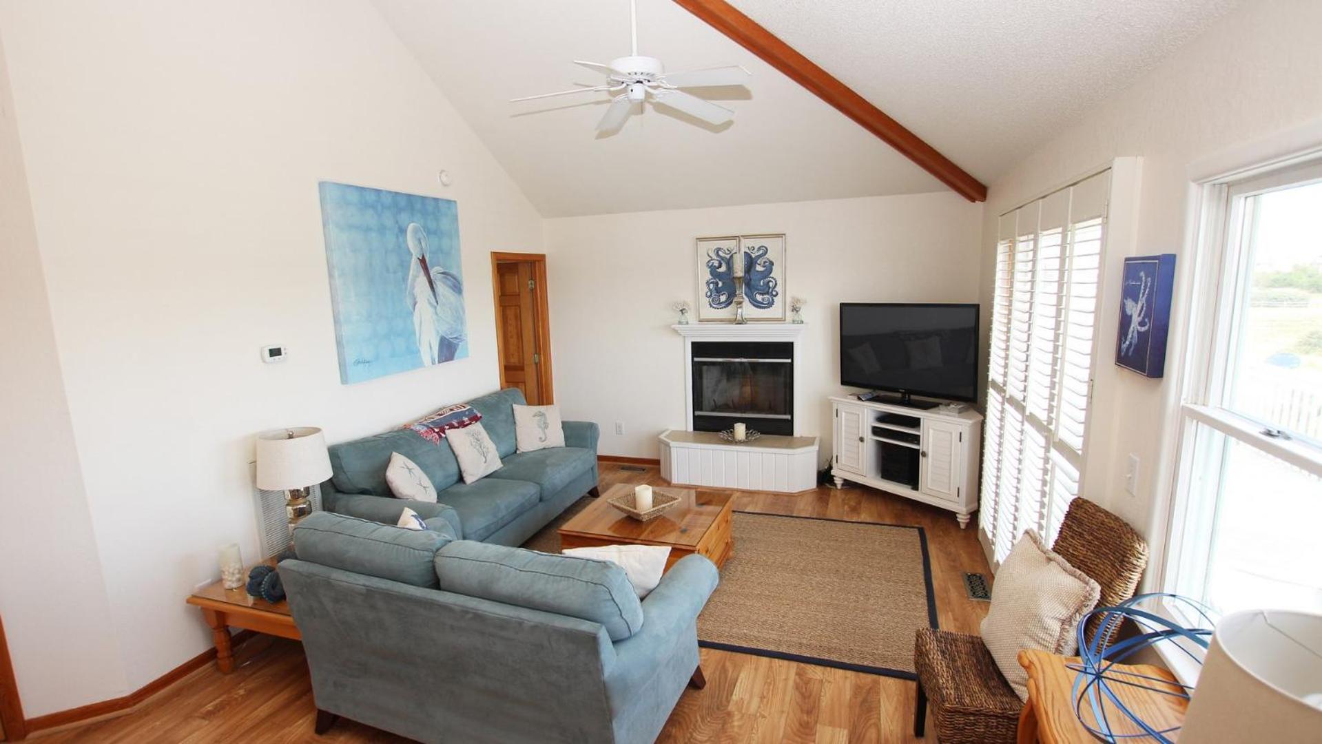 WW1042, Jolly Octopus- Oceanside, Screened Porch Dining, Priv Pool, Yard, Dogs Welcome view 4