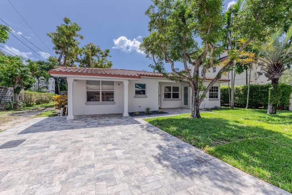 Hotel Mango Manor - Walk to Las Olas! - Image 1