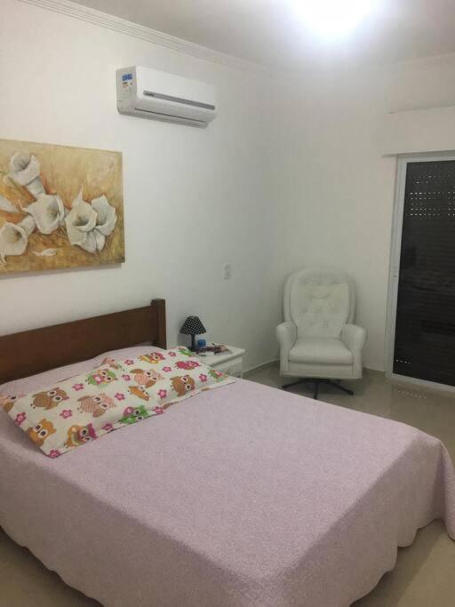 Apto Pé Na Areia - Praia das Astúrias Guarujá-SP