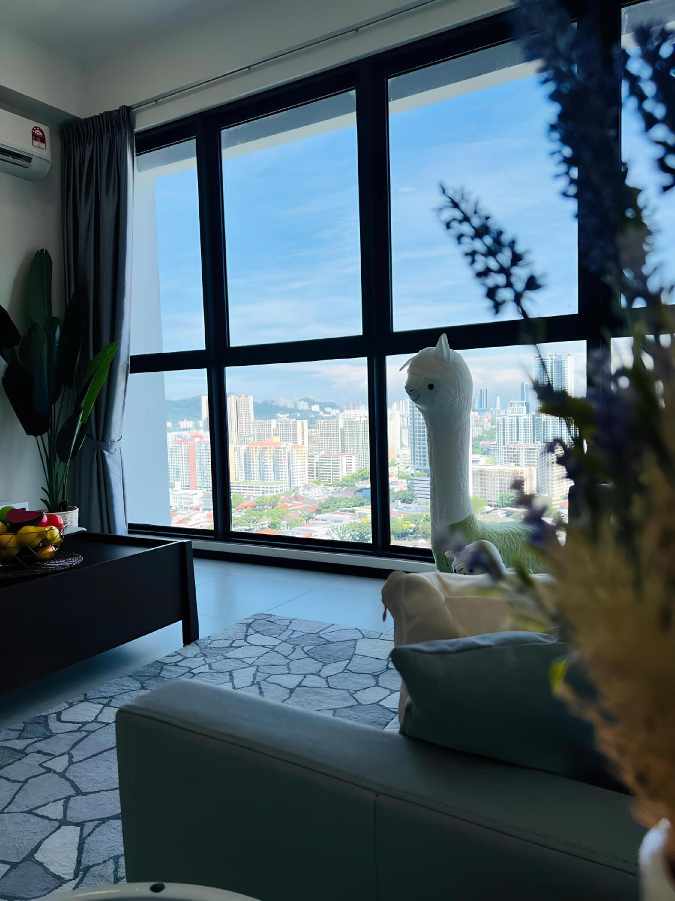 Urban Suites l 7pax 3R2B A l Cityview l Georgetown photo 5
