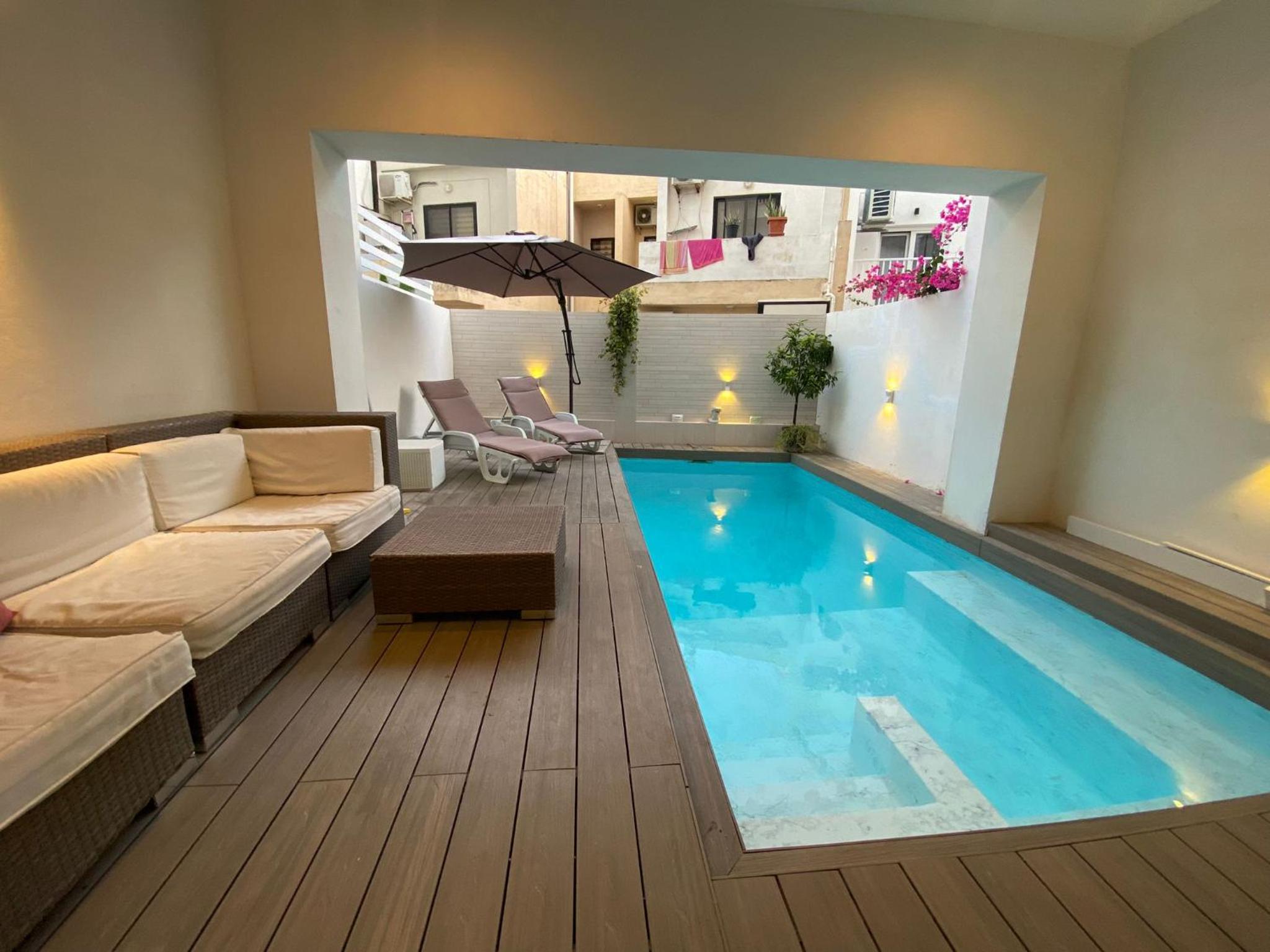 St Julians Apt with Pool photo 3