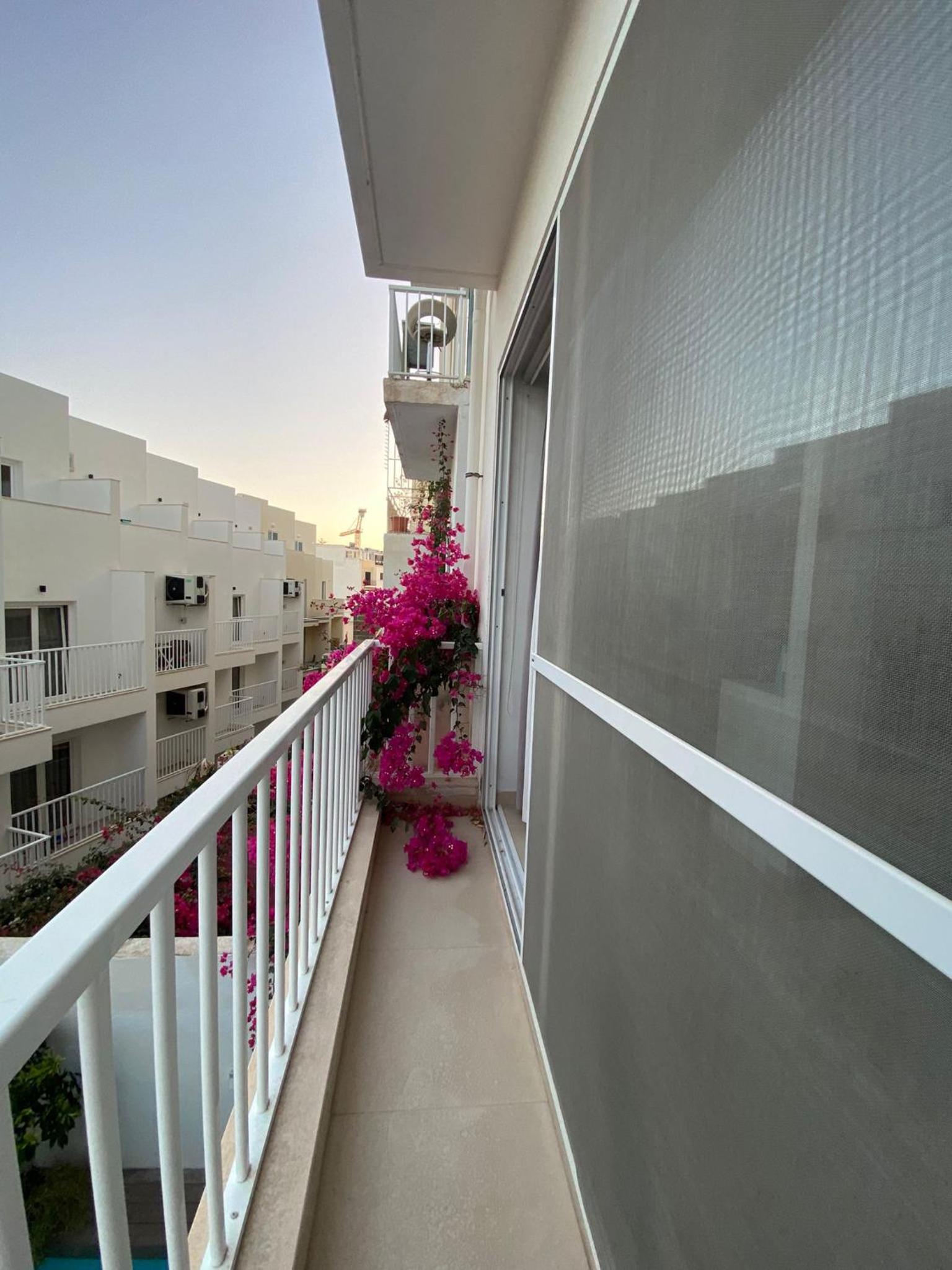 St Julians Apt with Pool — St Julian's