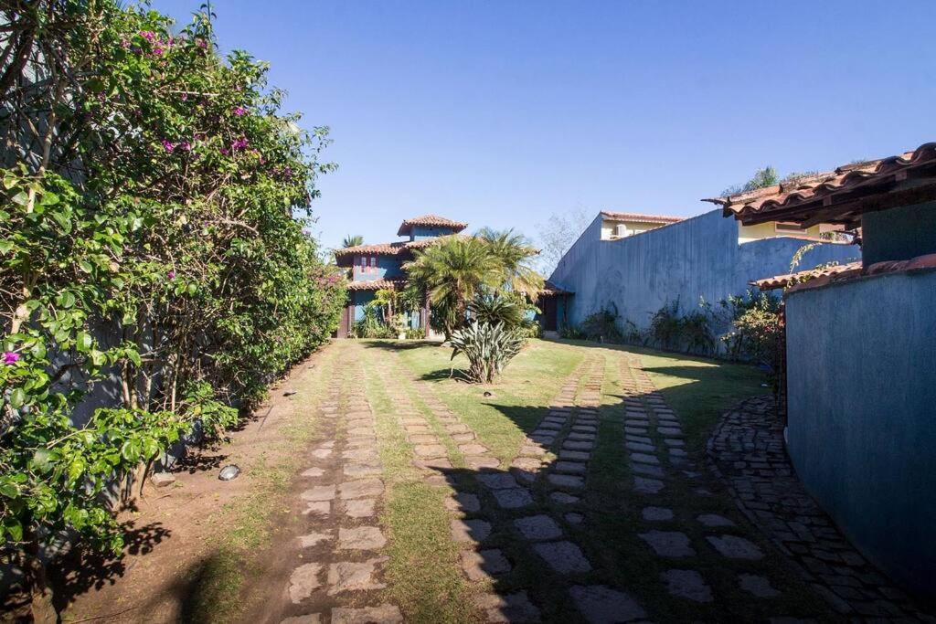 Incrível Mansão Pé na Areia de Geribá com Cinco Suítes Por Luxury Rentals