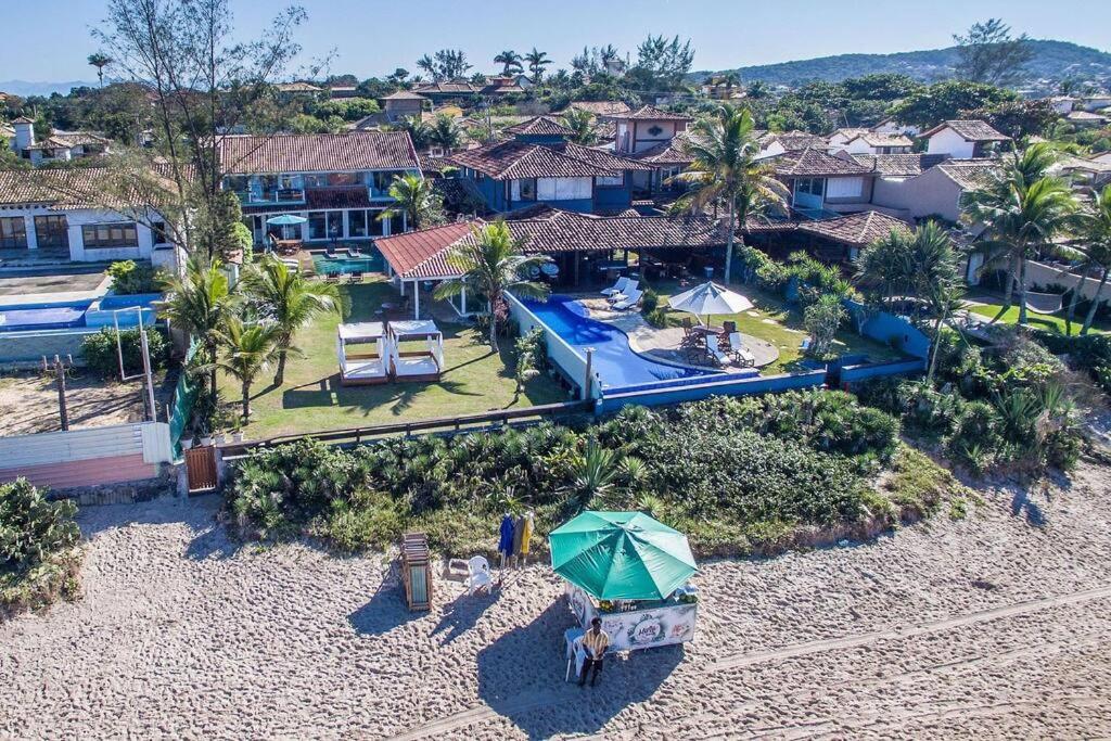 Incrível Mansão Pé na Areia de Geribá com Cinco Suítes Por Luxury Rentals