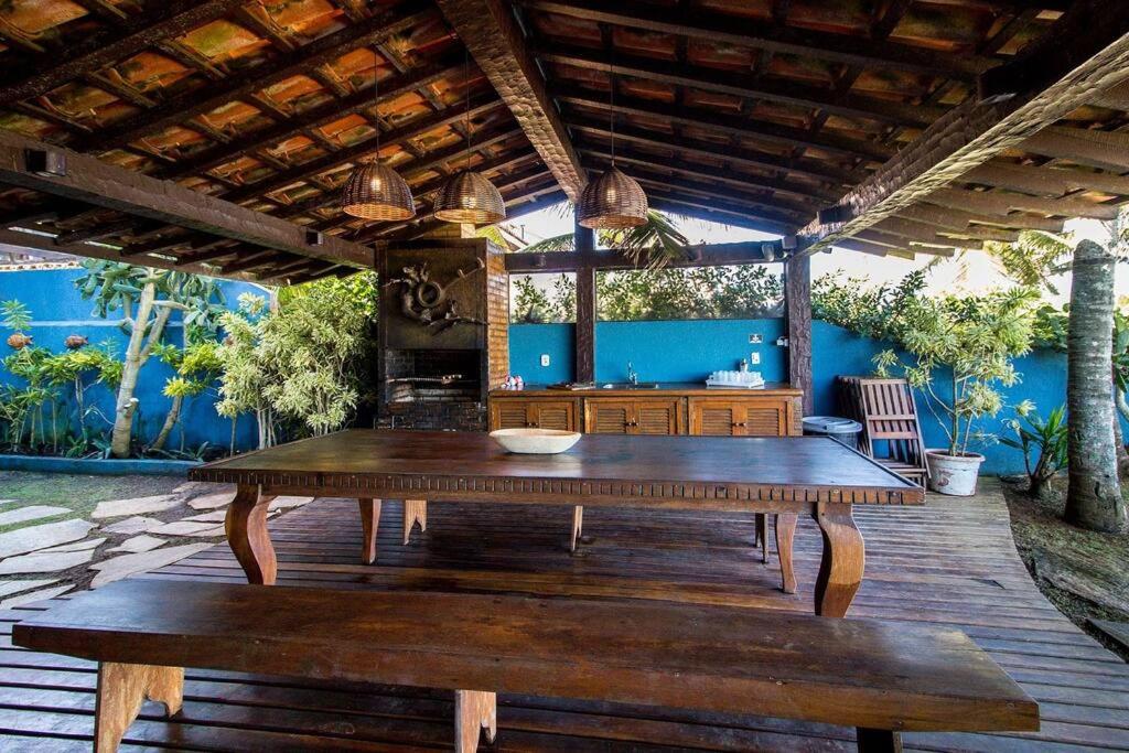 Incrível Mansão Pé na Areia de Geribá com Cinco Suítes Por Luxury Rentals
